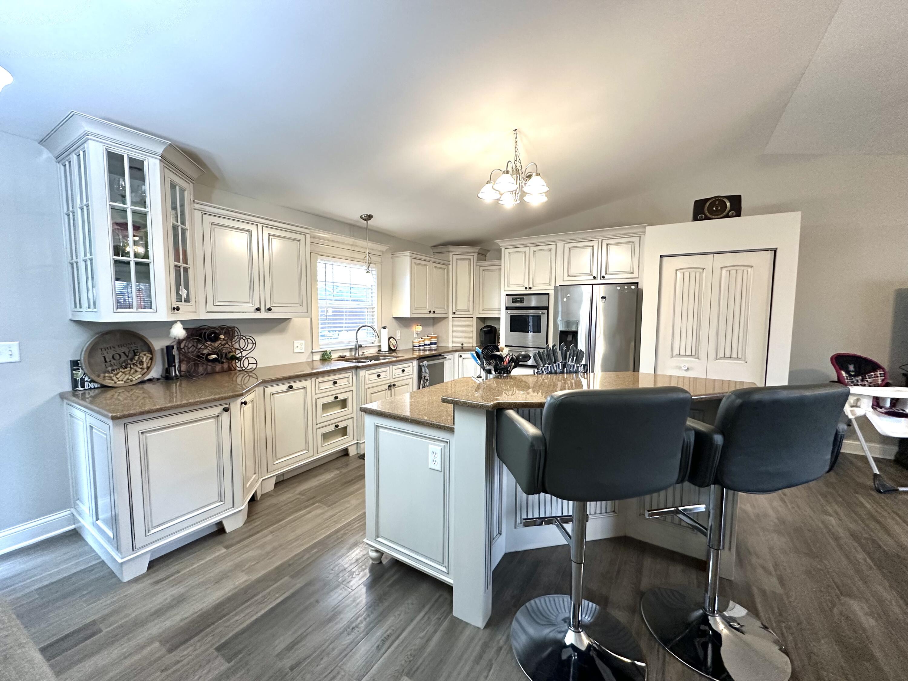621 Persimmon Pkwy
