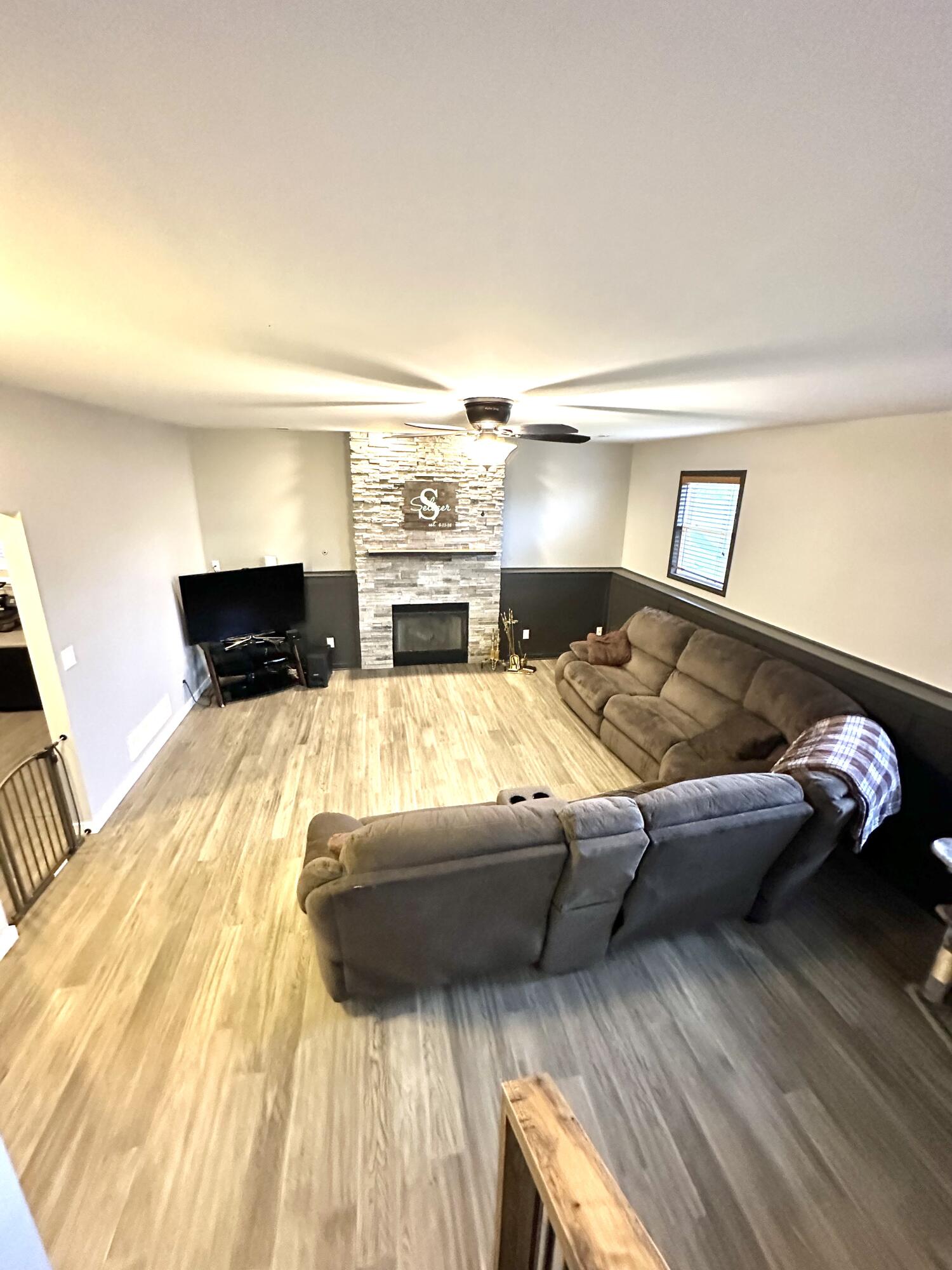 621 Persimmon Pkwy