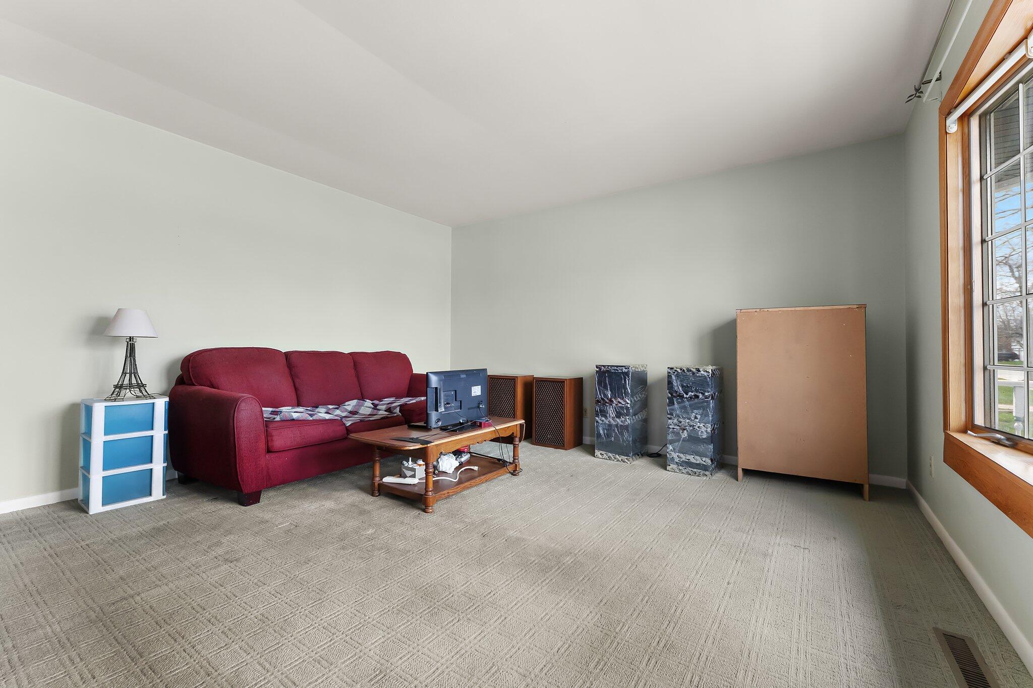 9425 5th Street