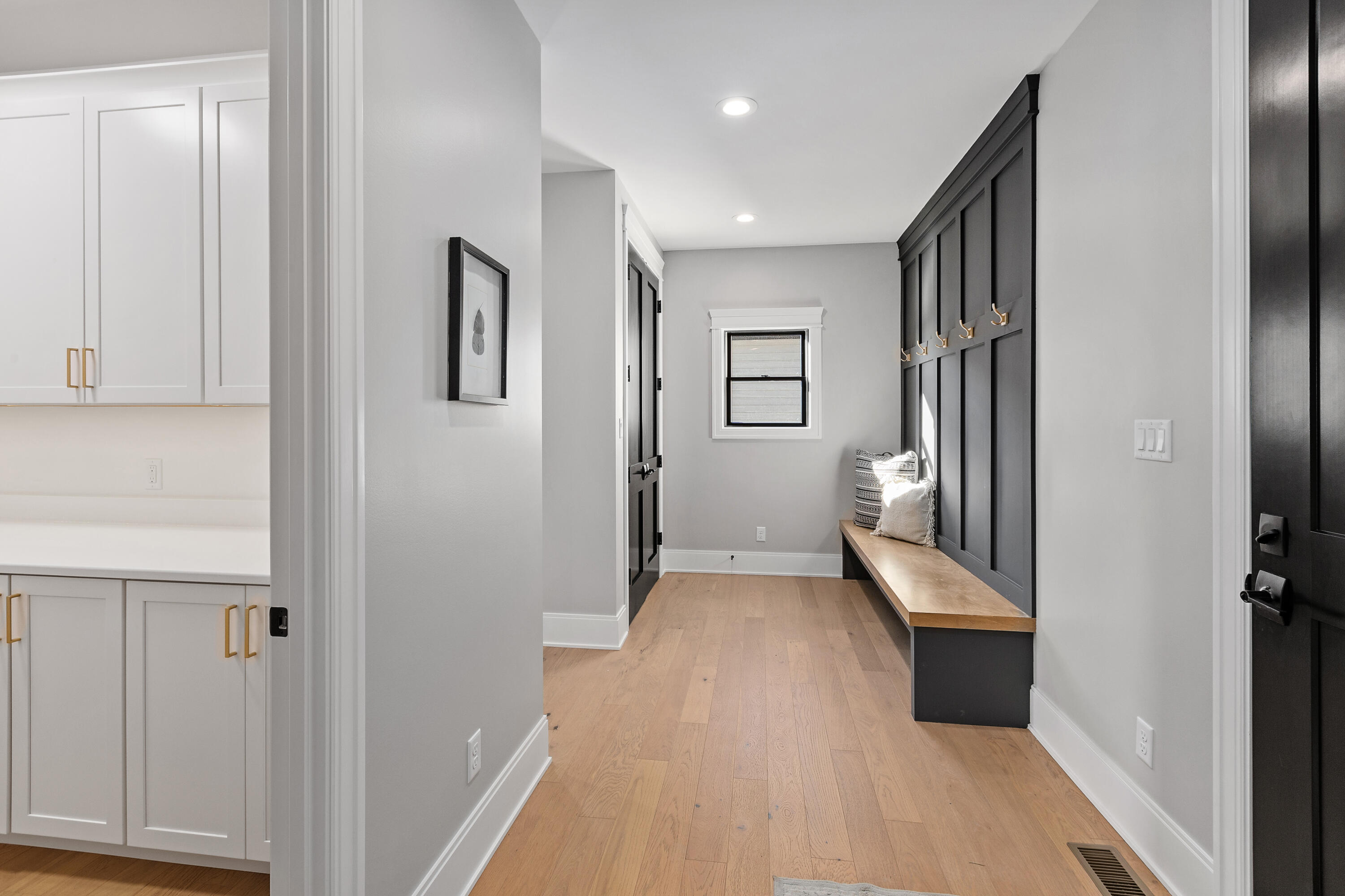 9451 Tall Grass Trail