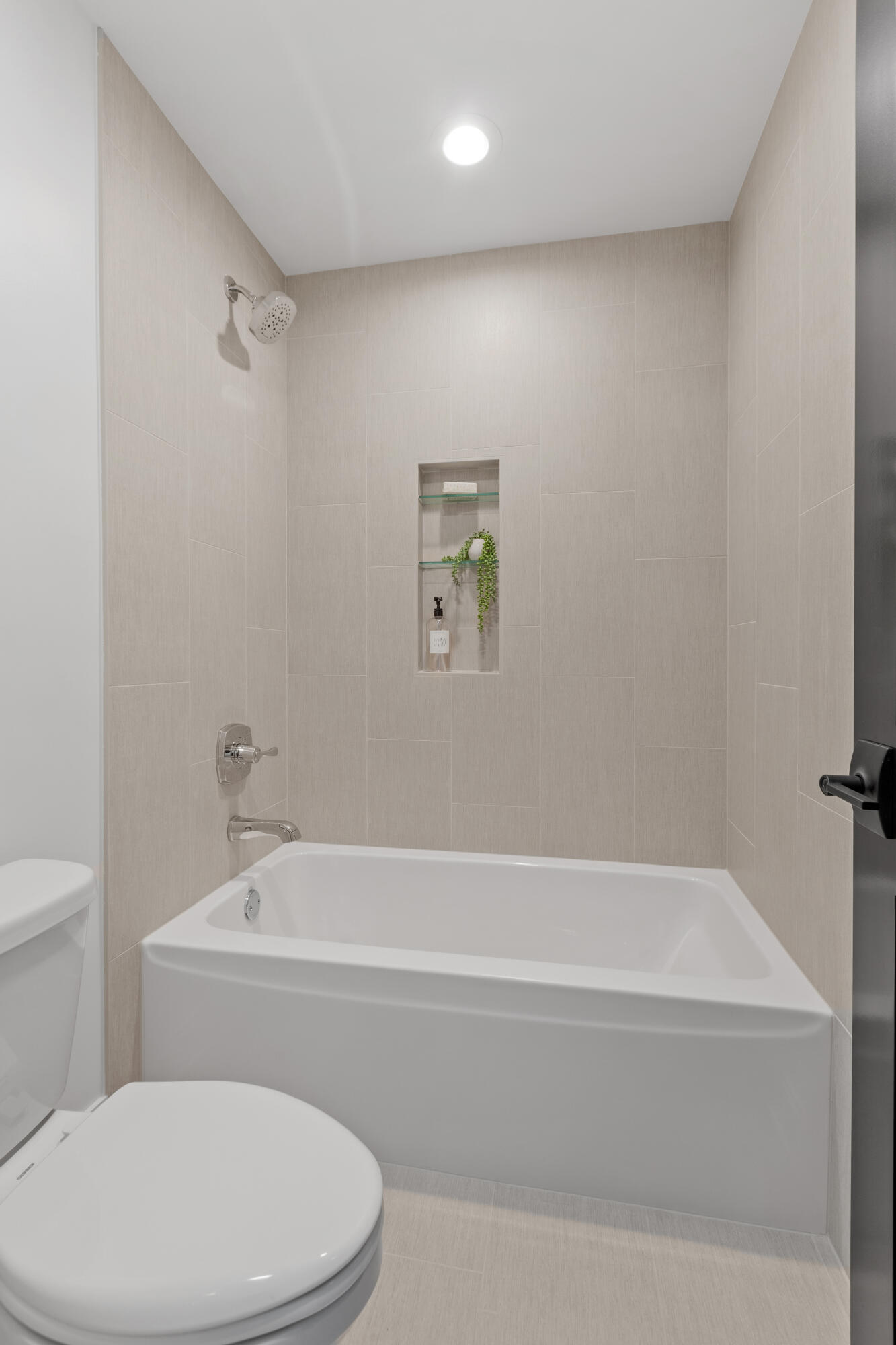 9451 Tall Grass Trail