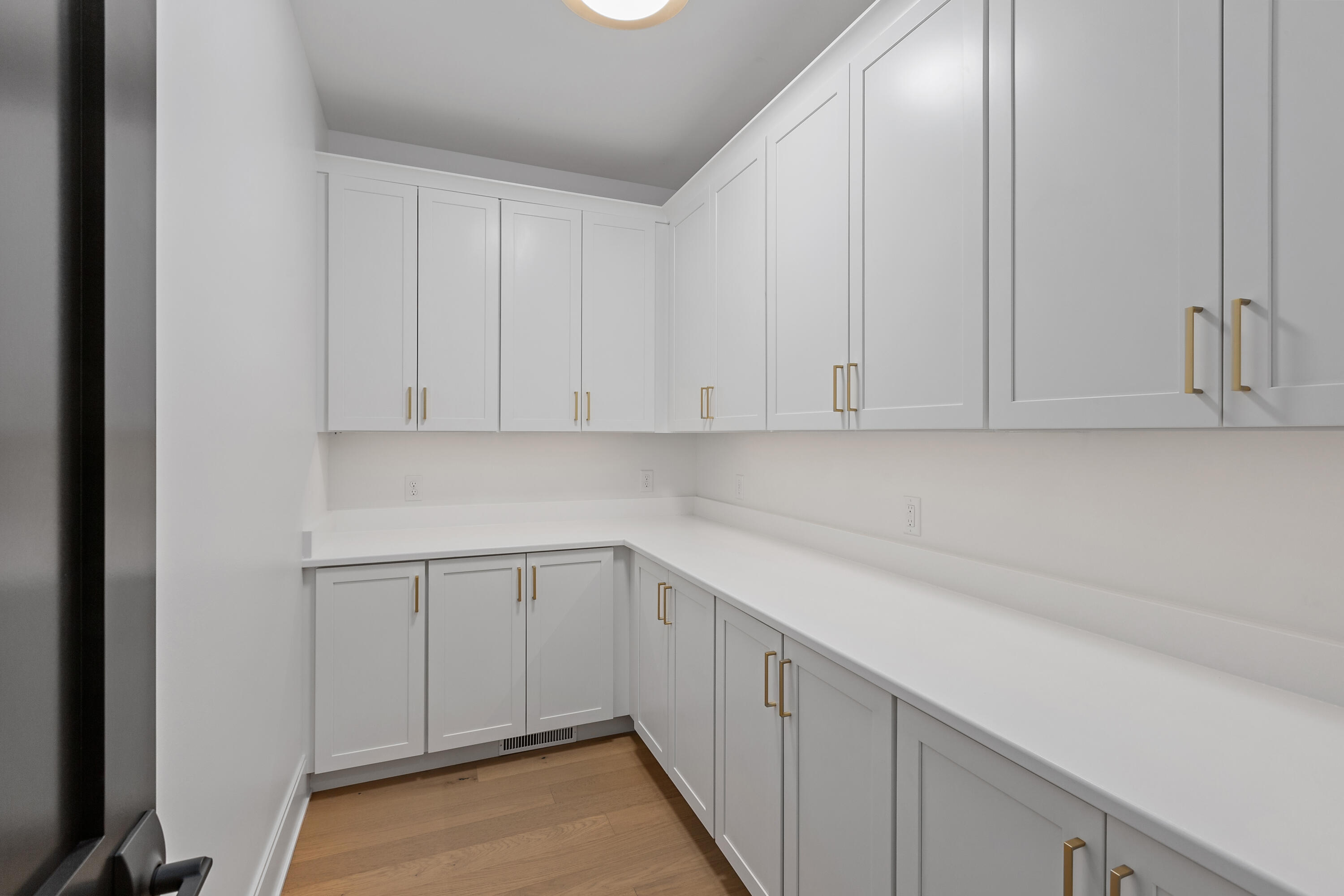 9451 Tall Grass Trail