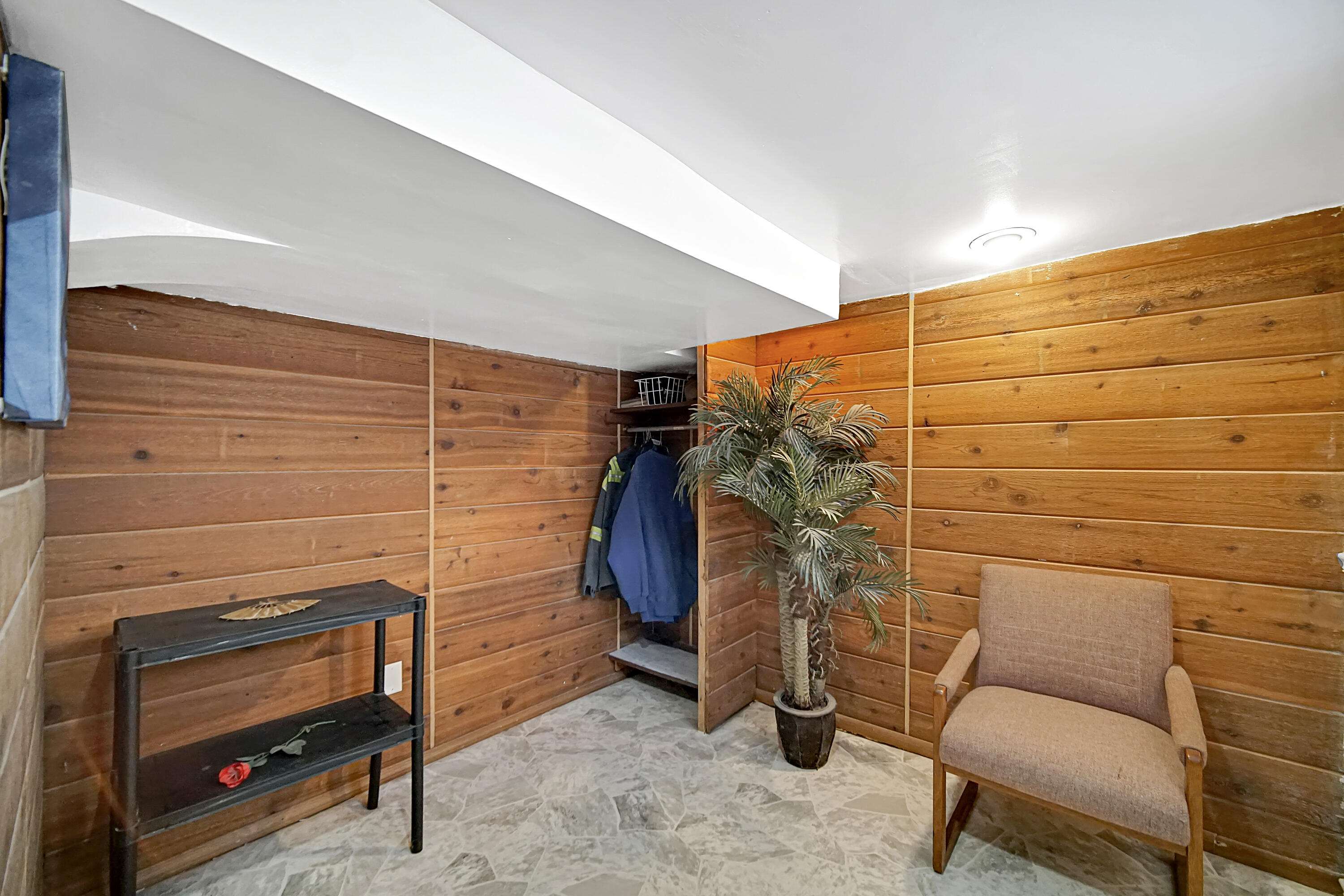 542 Mulberry Street