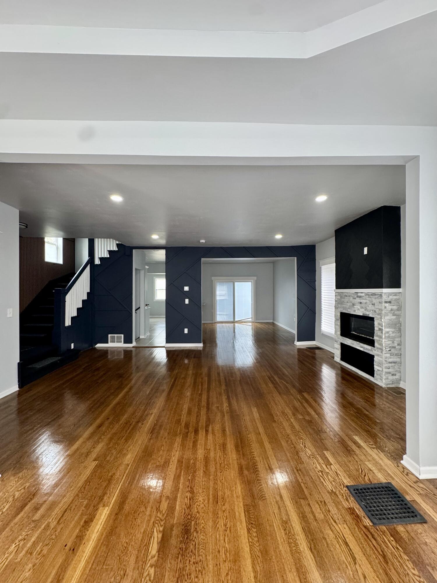 725 Polk Street