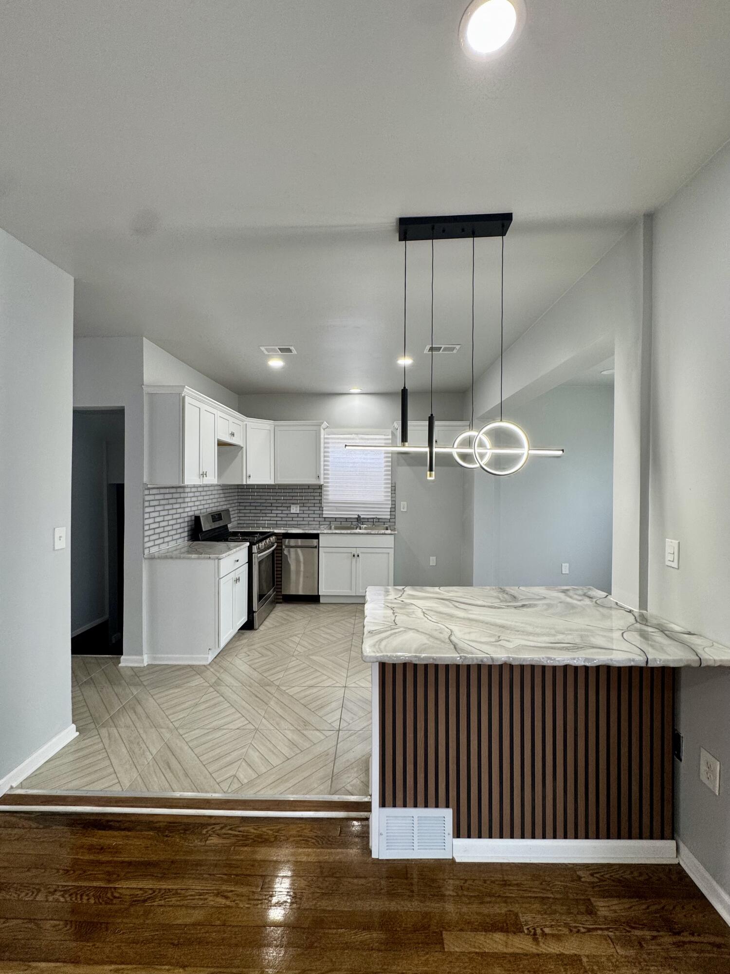 725 Polk Street