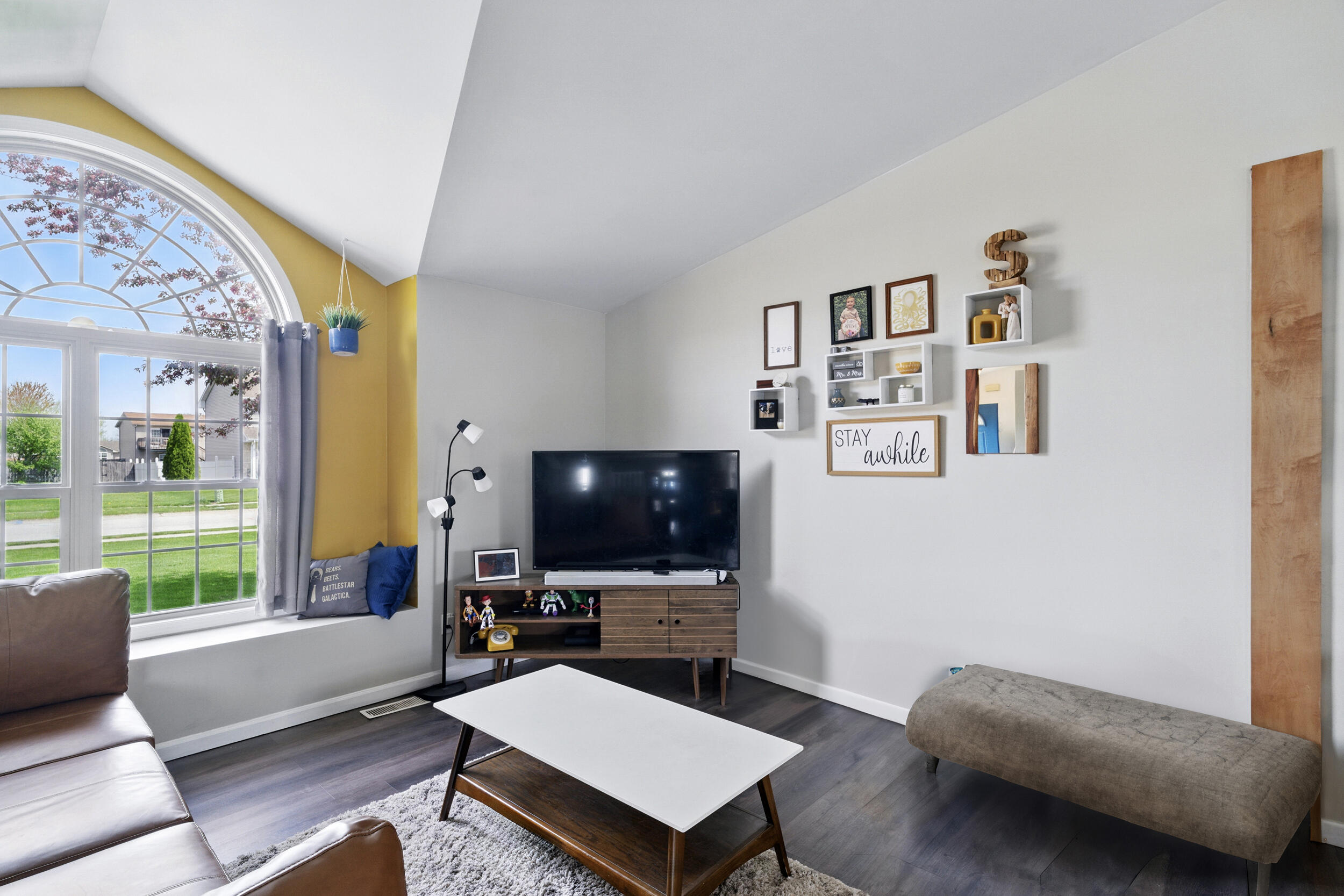 6927 Nancy Avenue