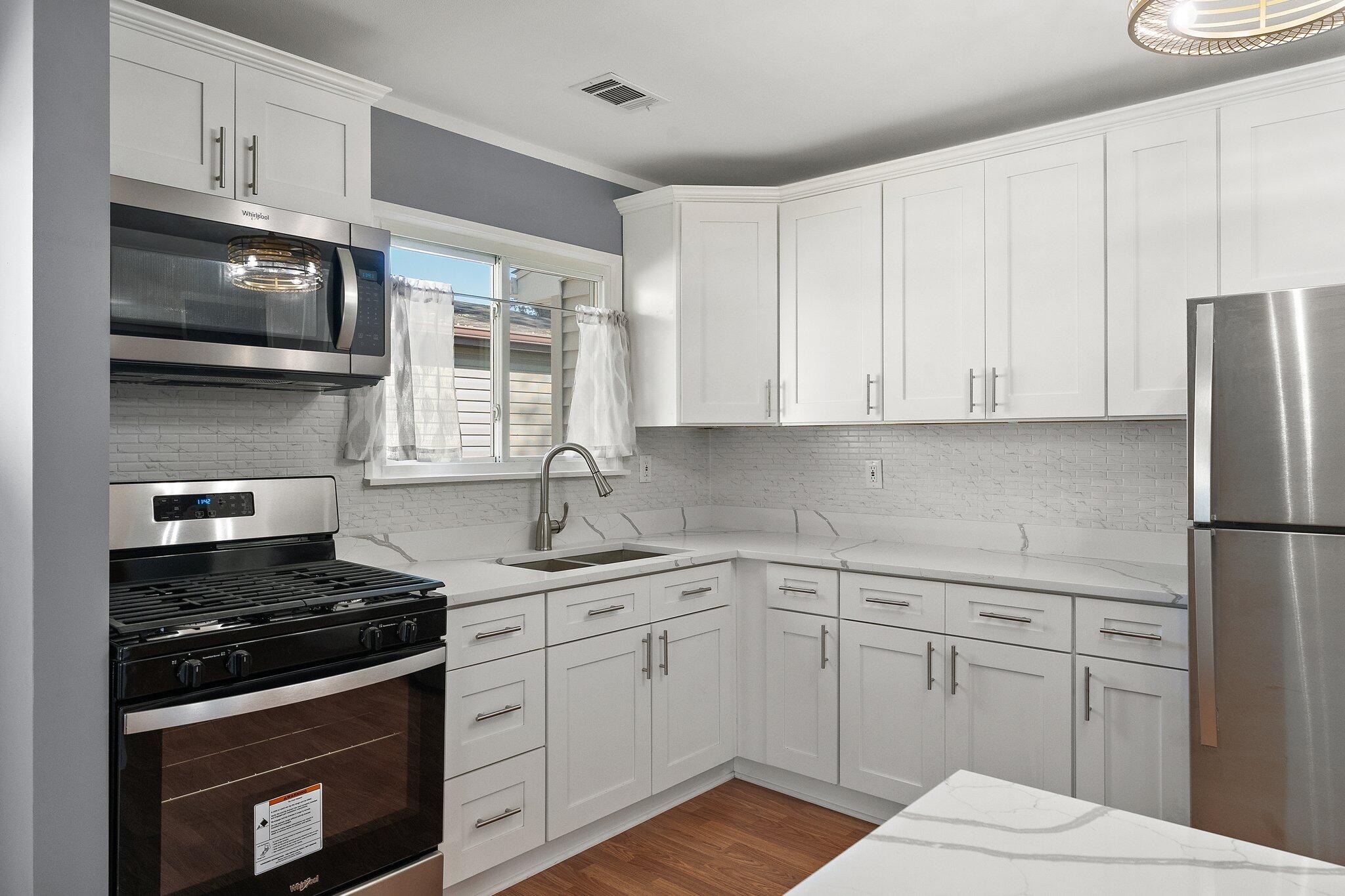 1246 N Glenwood Avenue