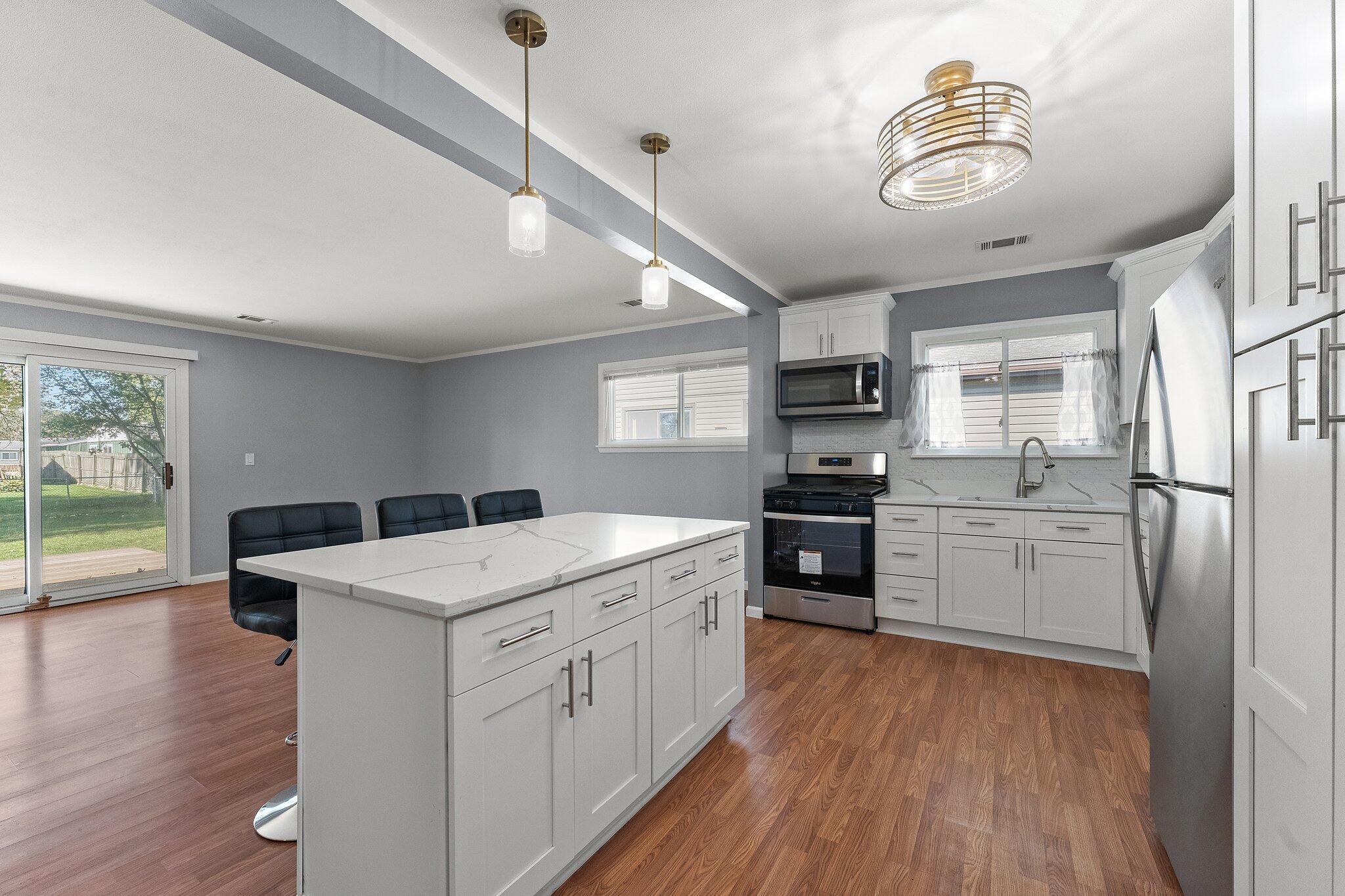 1246 N Glenwood Avenue