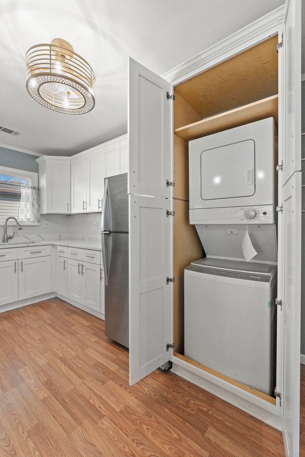 1246 N Glenwood Avenue