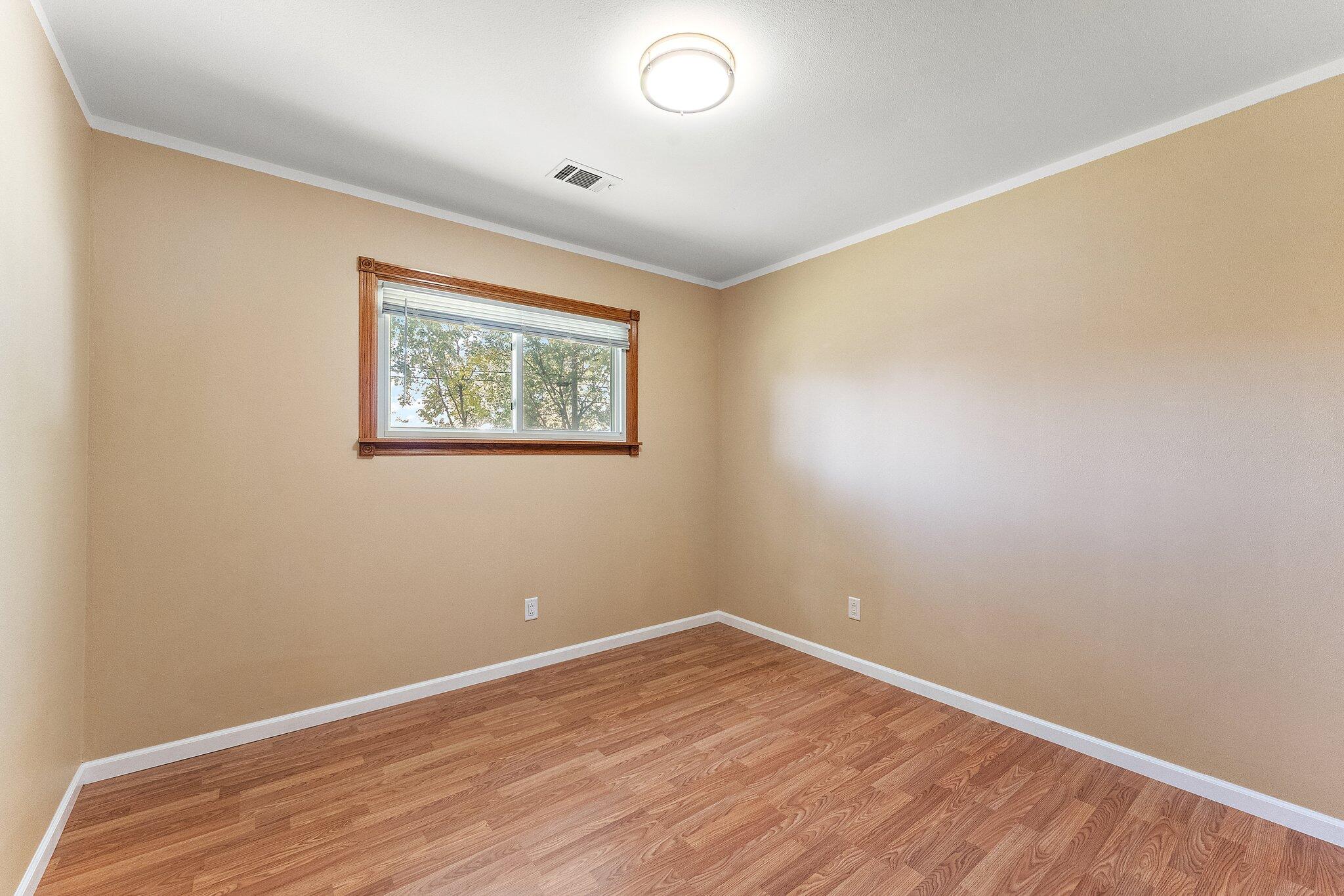 1246 N Glenwood Avenue