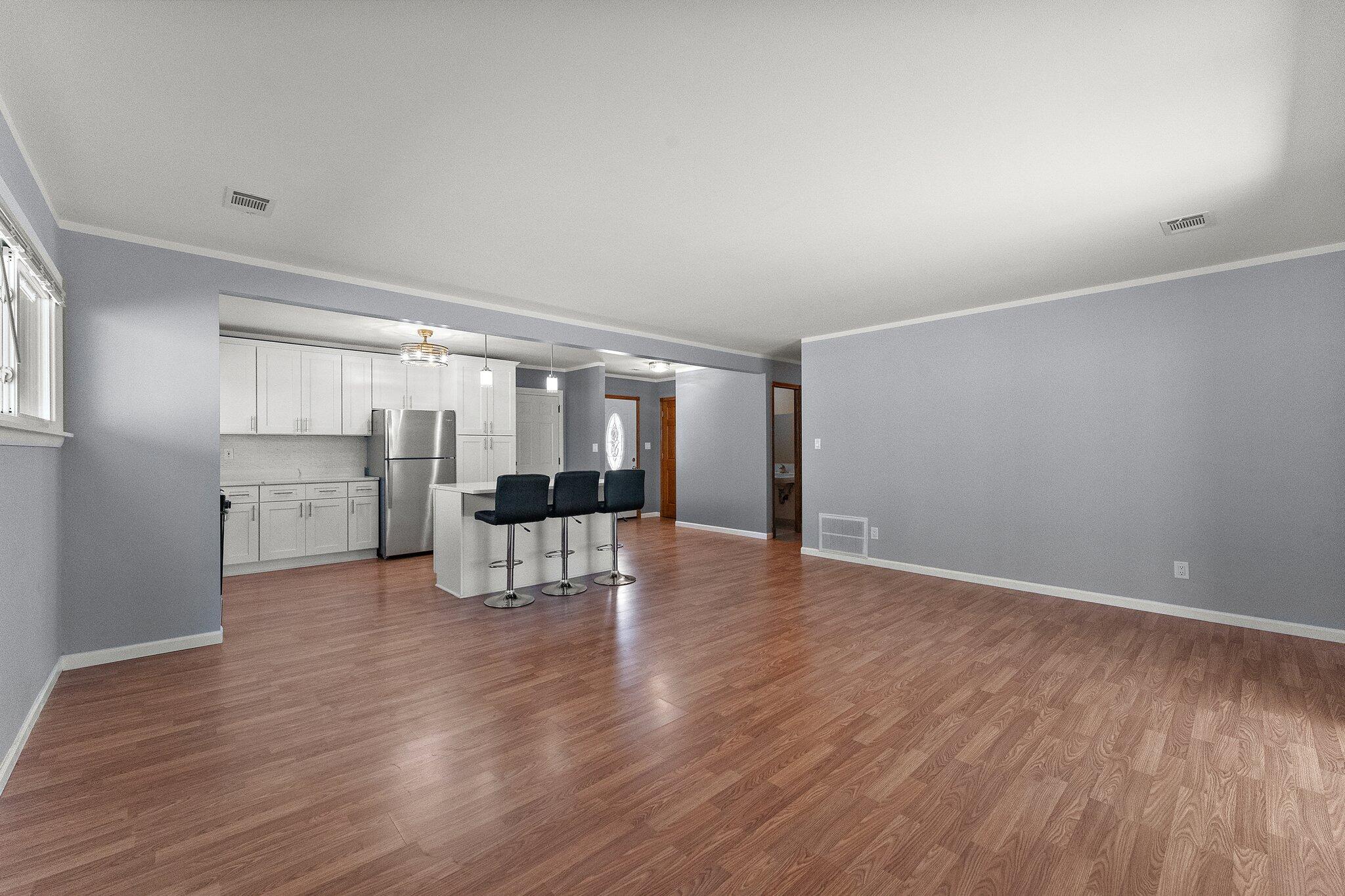 1246 N Glenwood Avenue