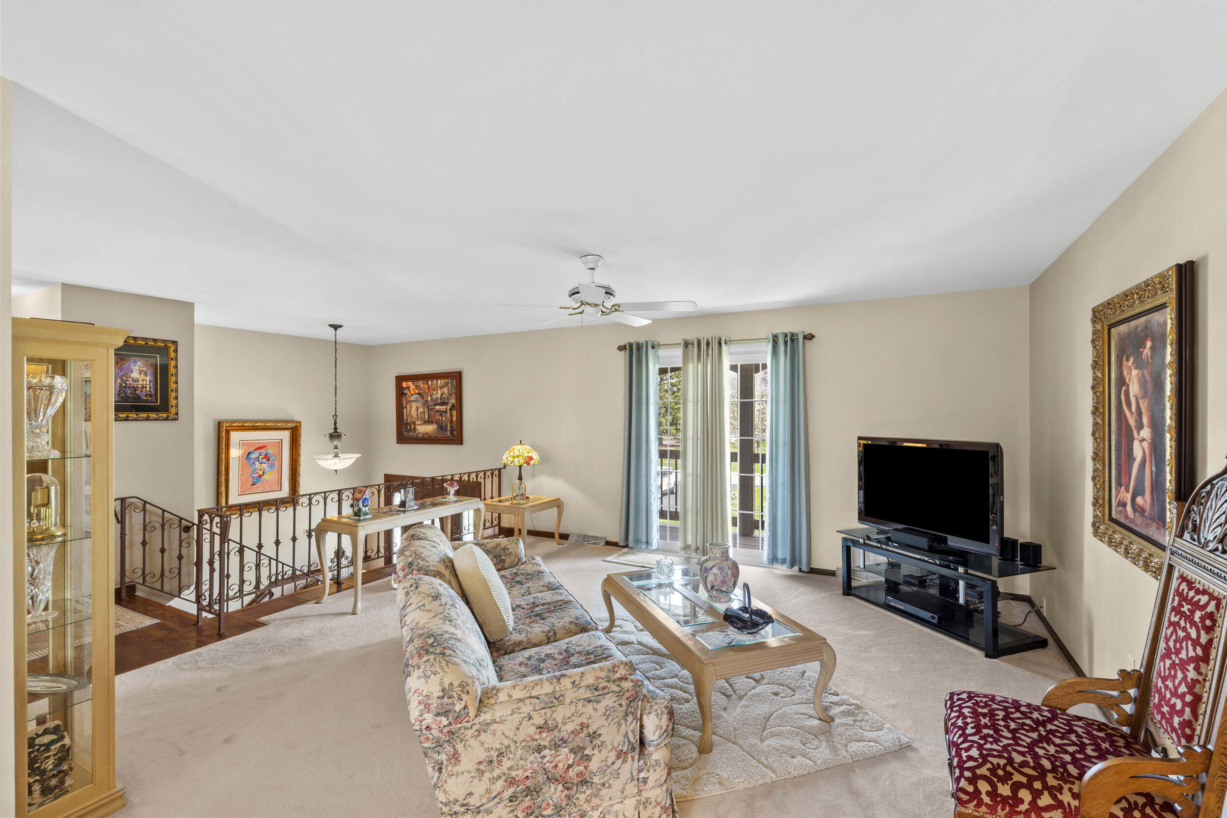 1594 Sunnyslope Drive