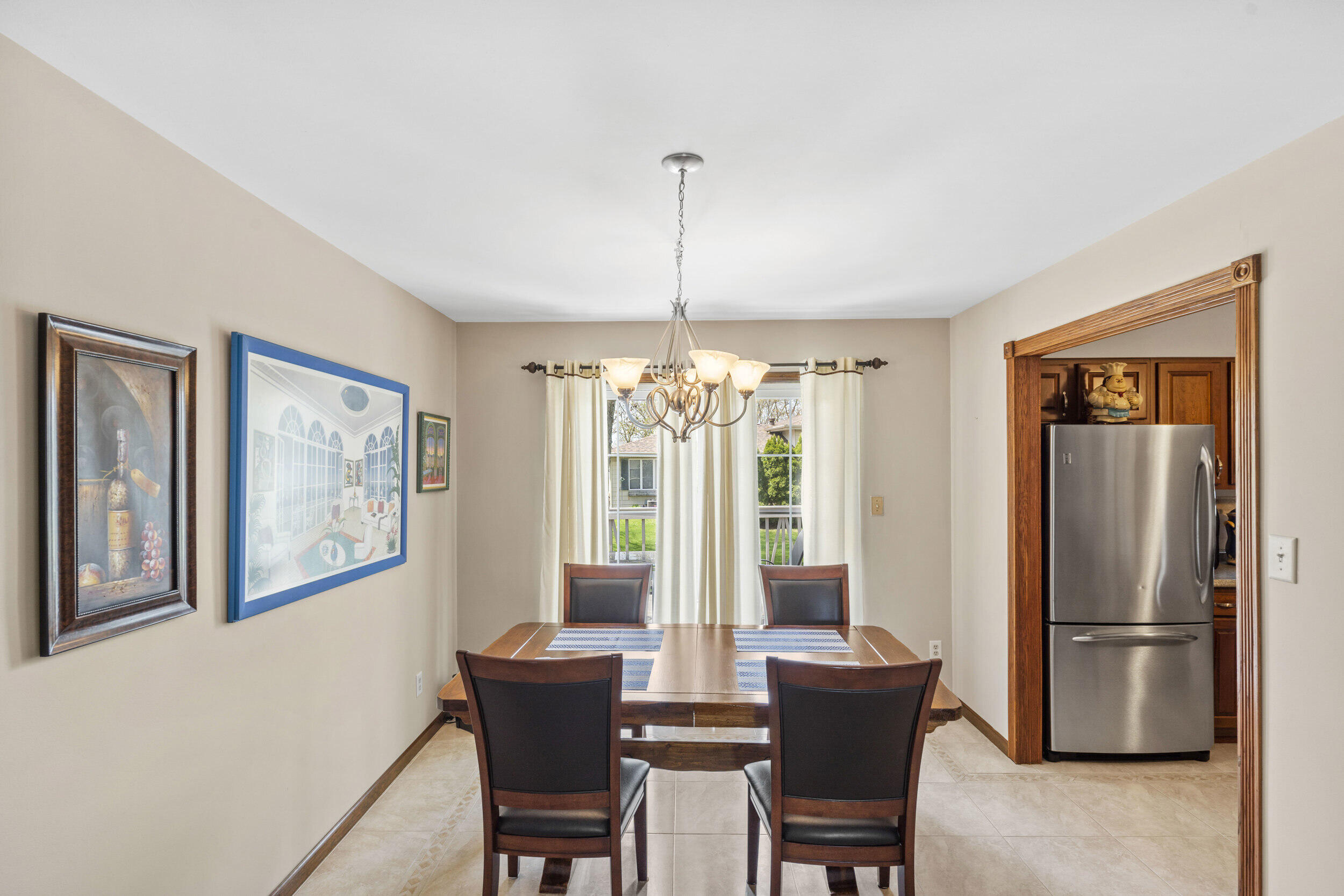 1594 Sunnyslope Drive