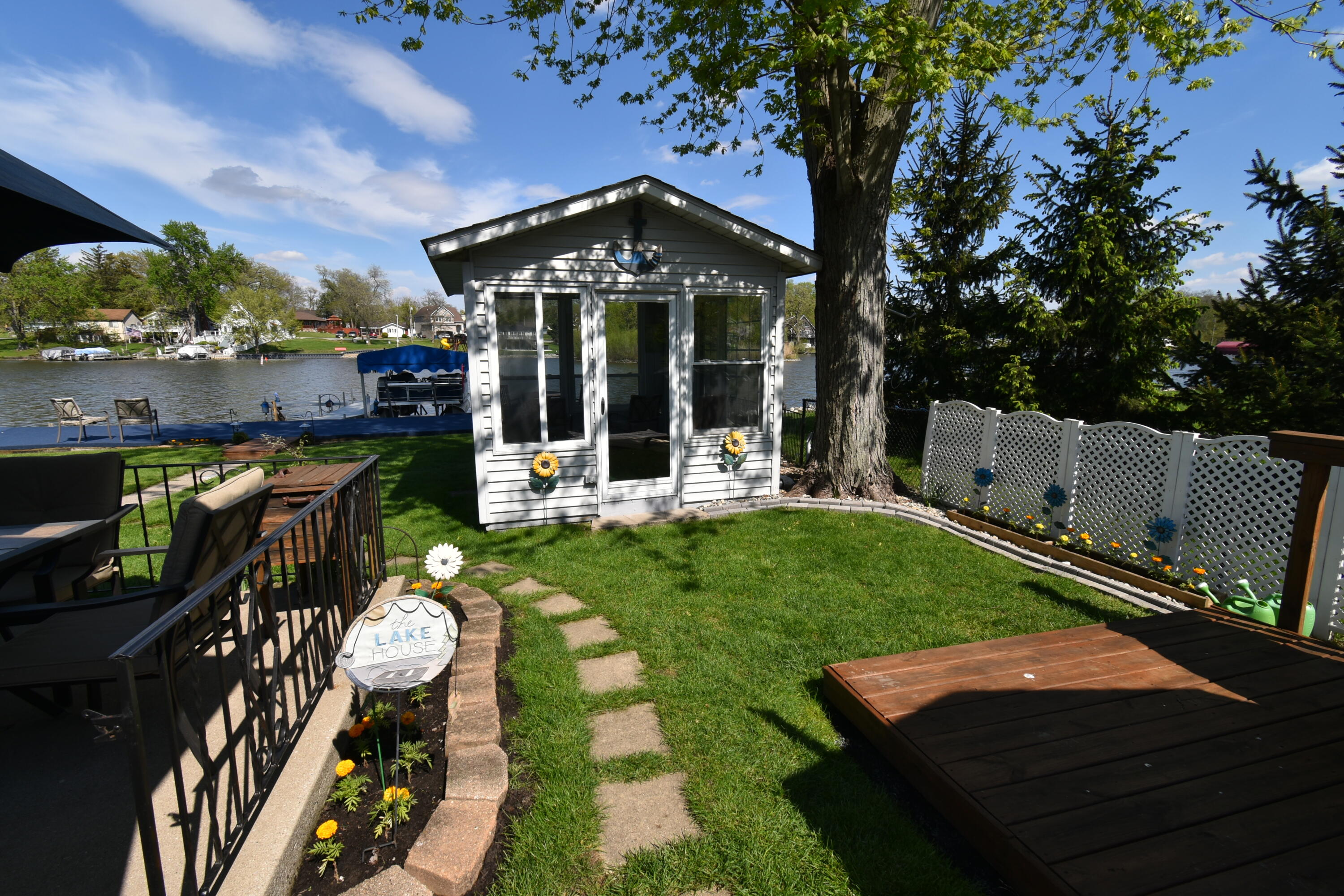 505 Lakeview Court