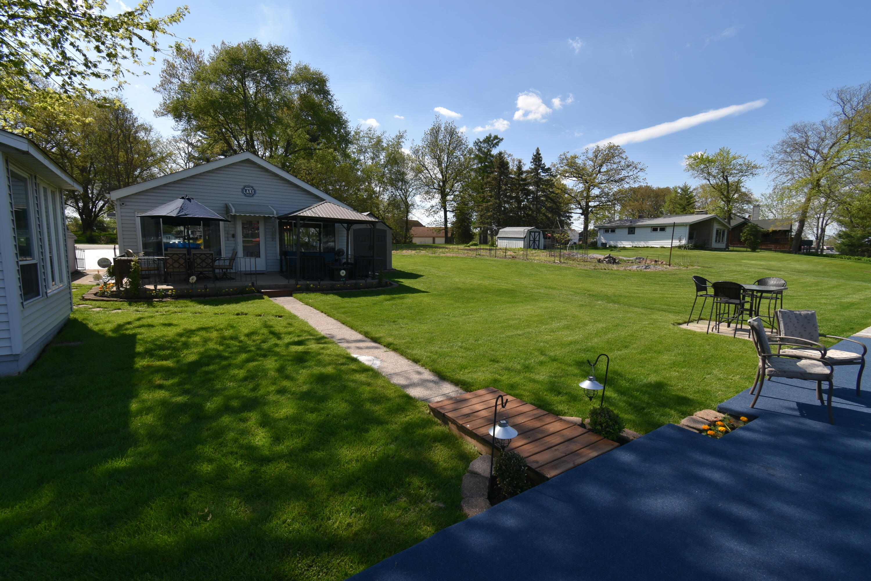505 Lakeview Court