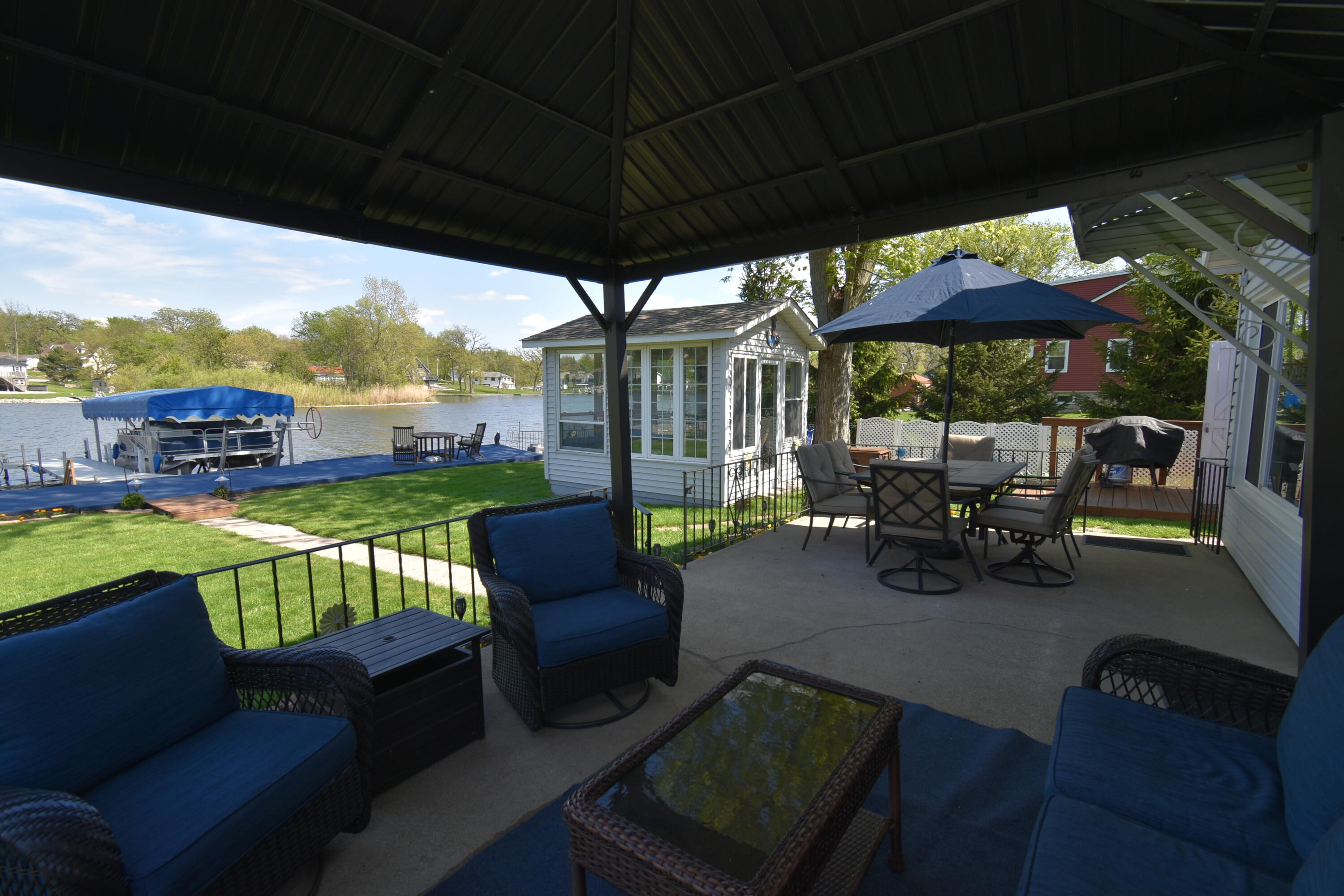 505 Lakeview Court