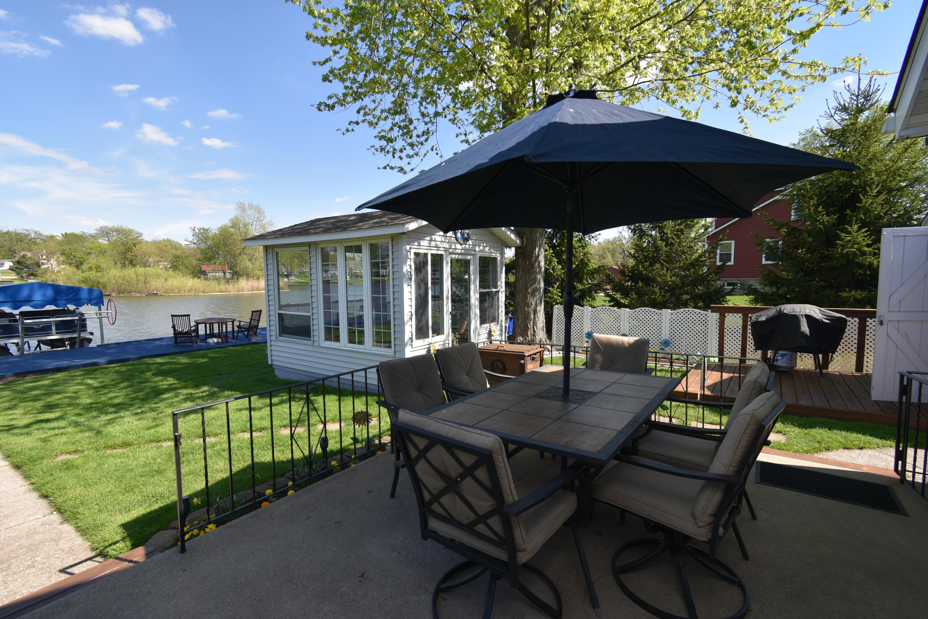 505 Lakeview Court