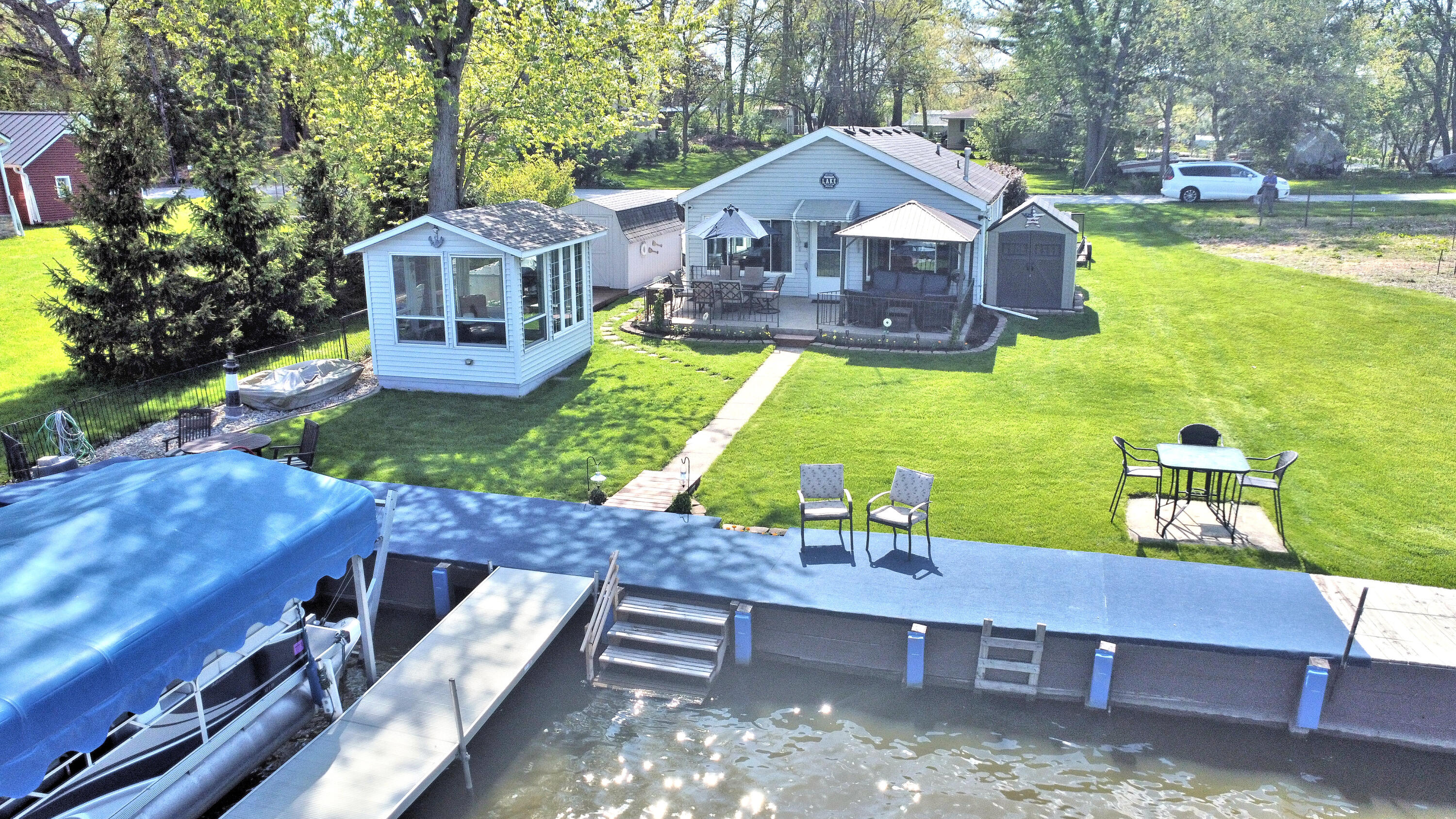 505 Lakeview Court