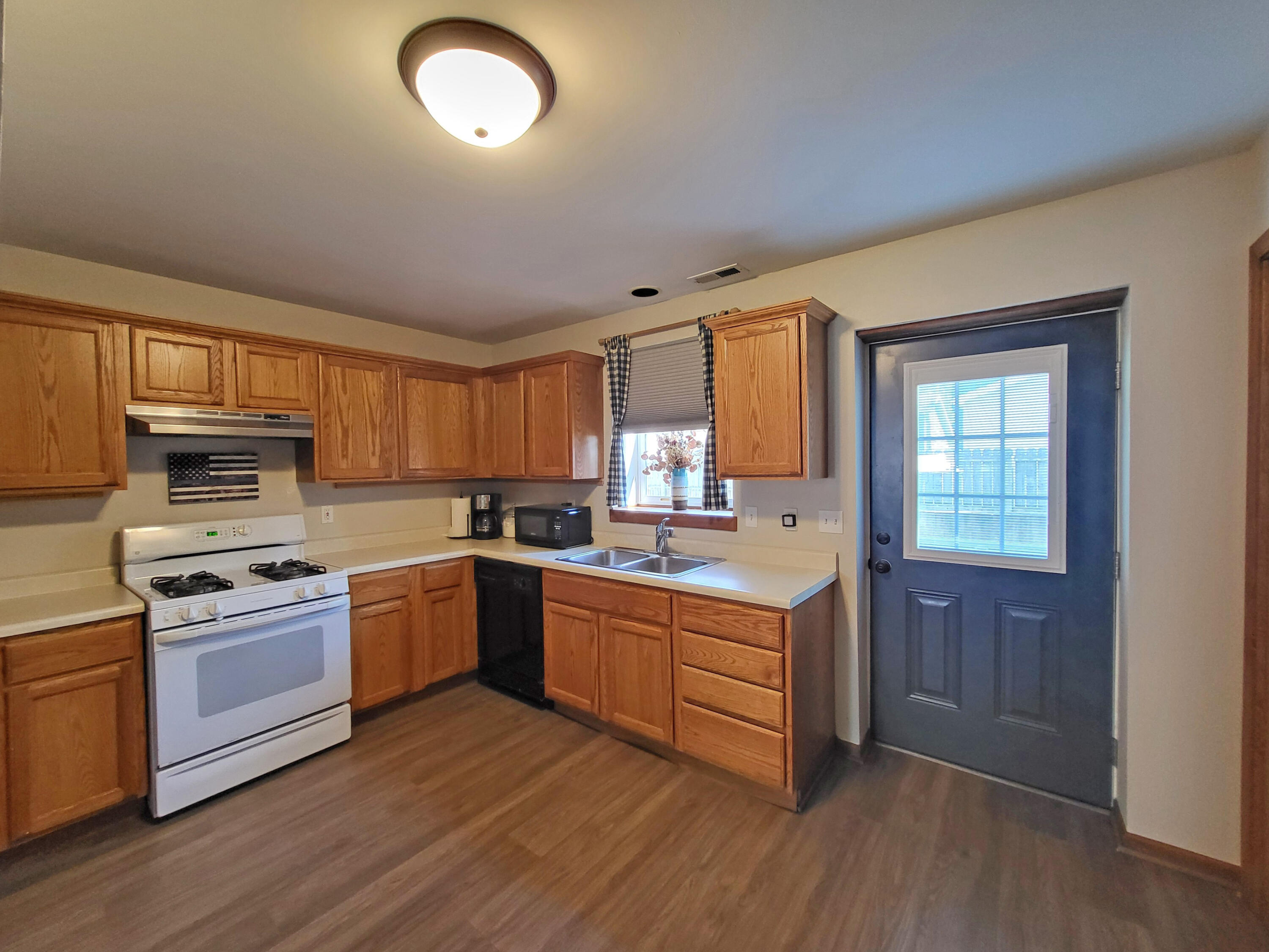 929 Monterrey Court Unit: C