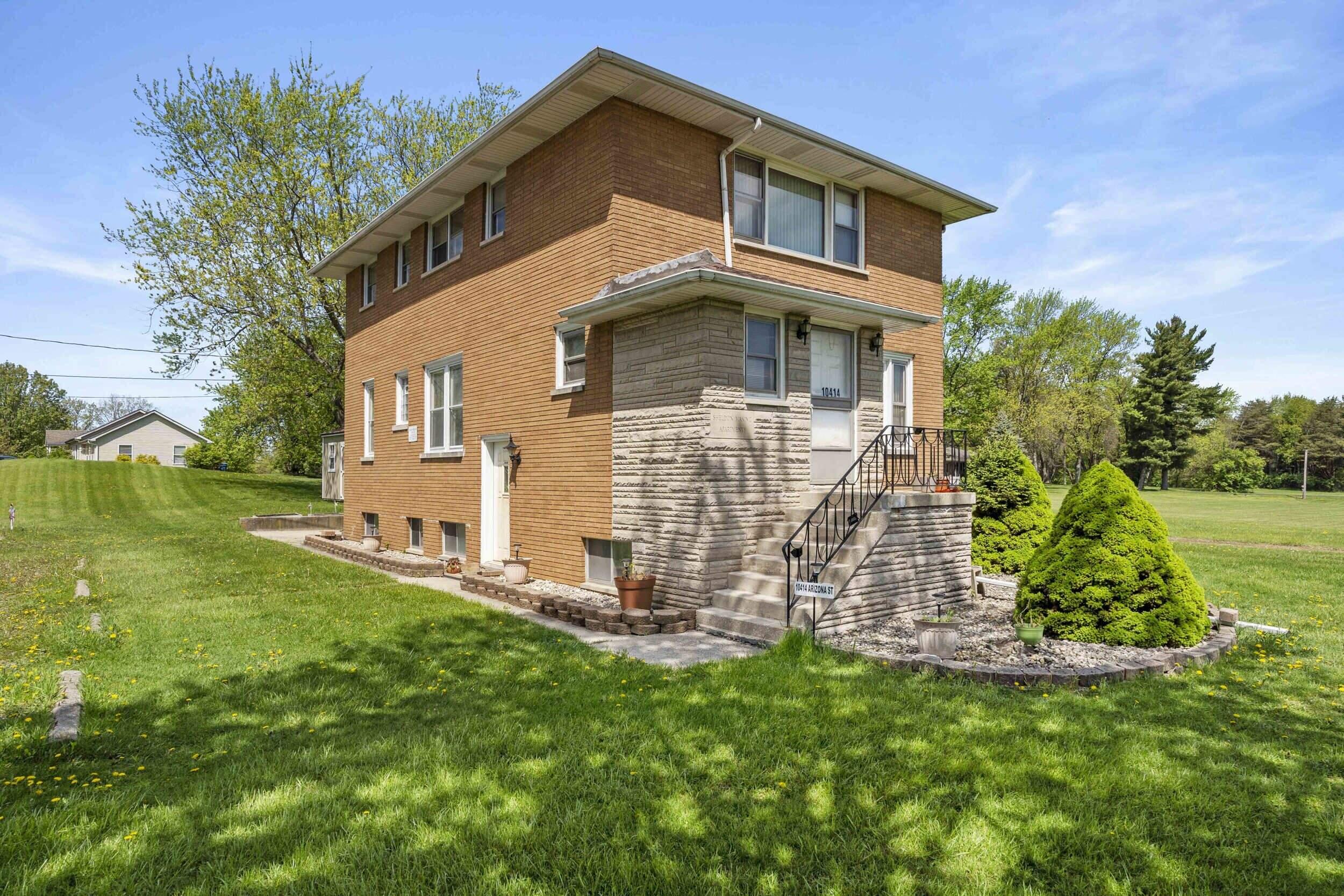 10410-14 Arizona Street