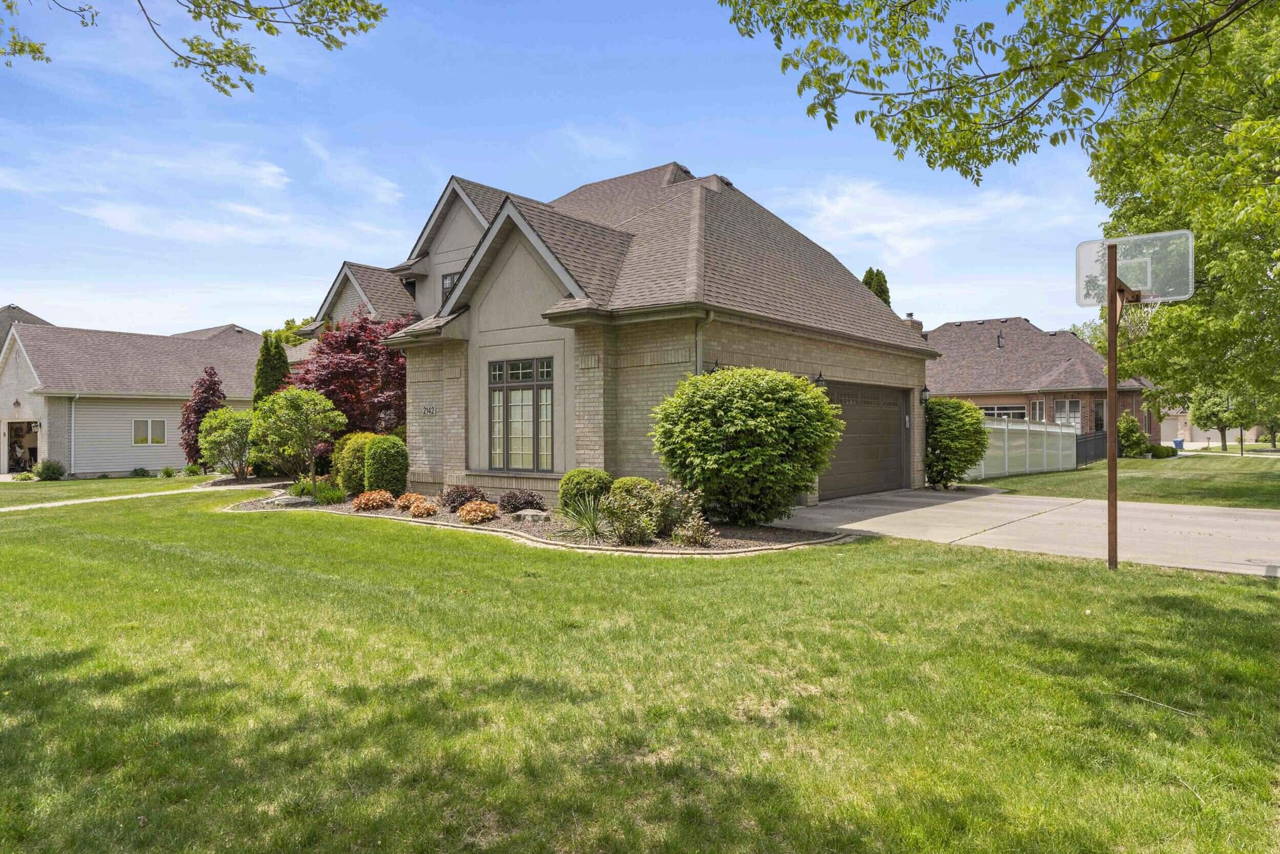 2142 Deer Run Drive