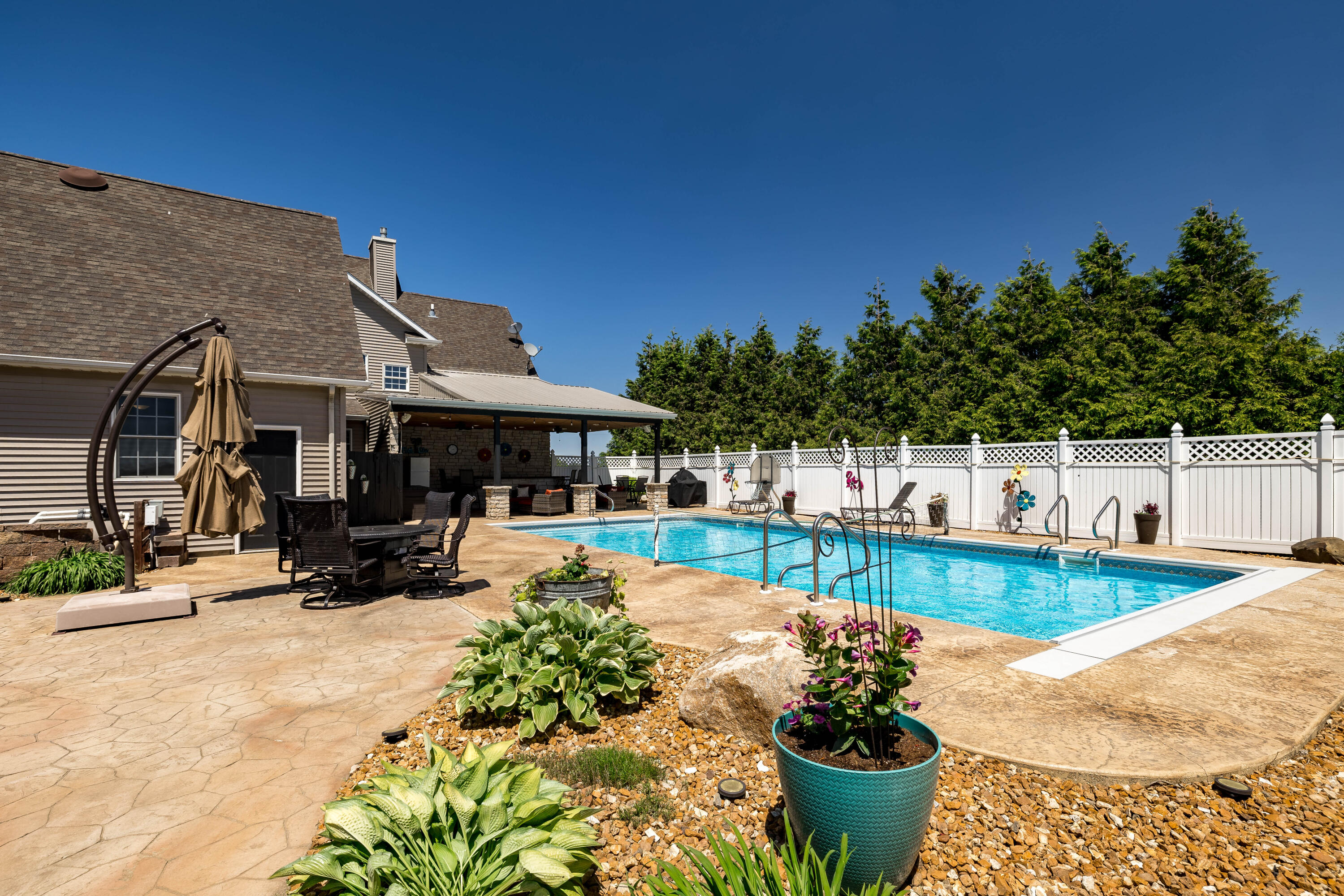 1601 E Amsler Road
