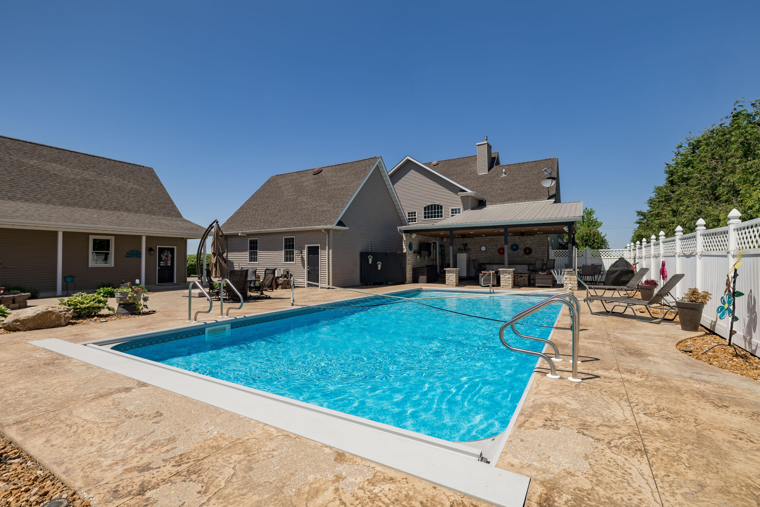 1601 E Amsler Road