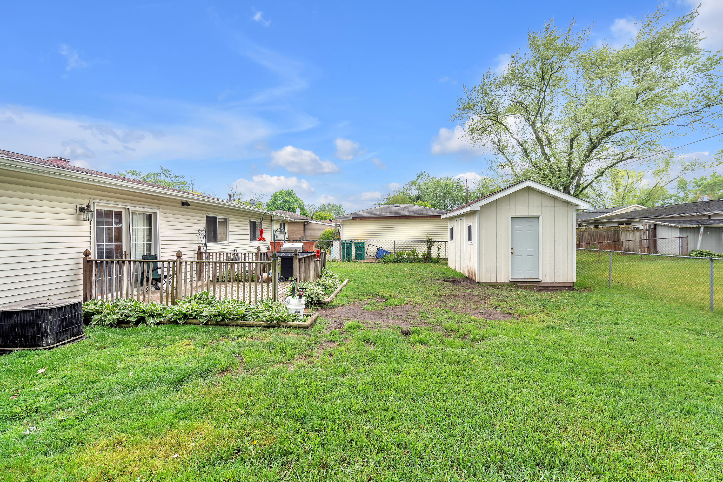 6820 Harrison Street