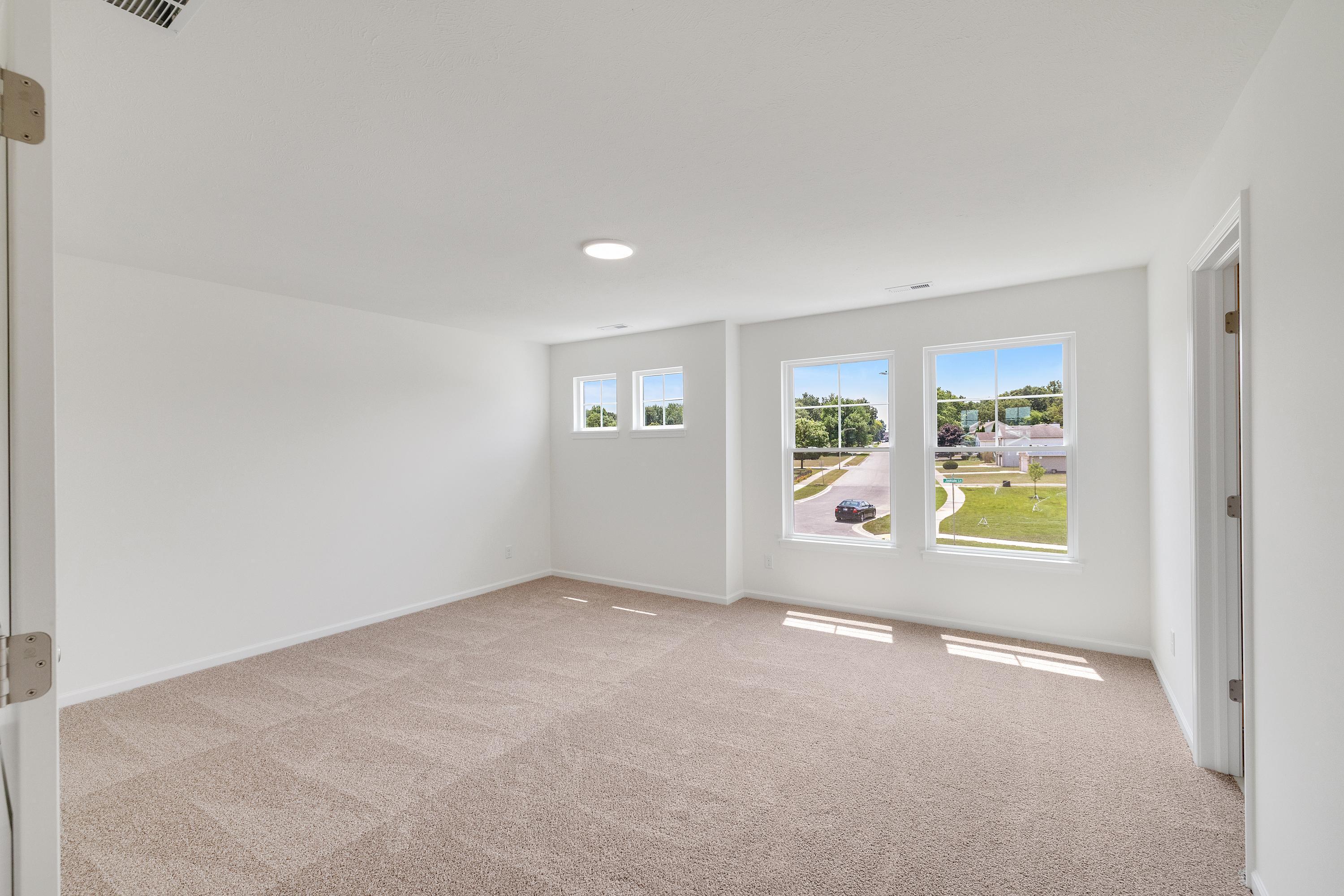 5300 Jaskula Lane