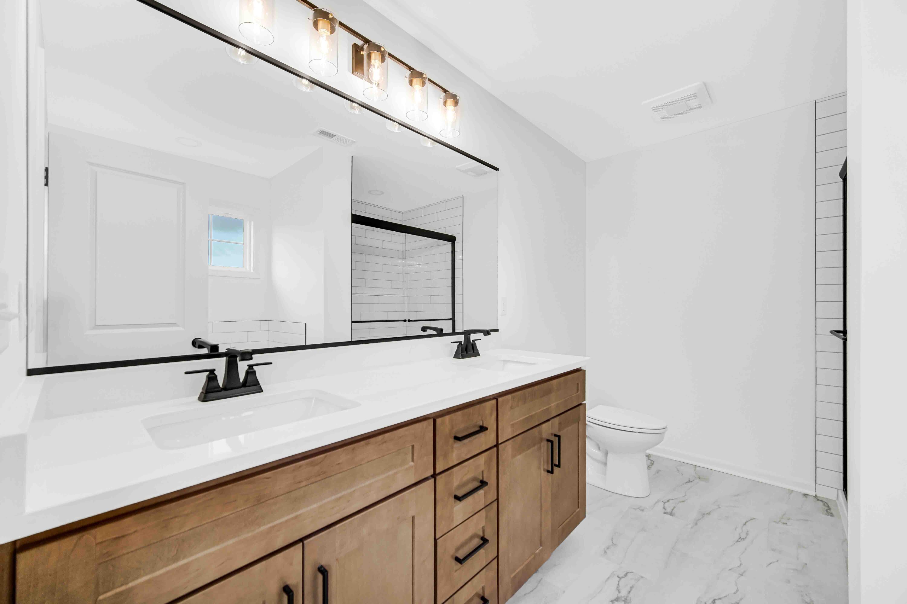 2228 Redwood Lane