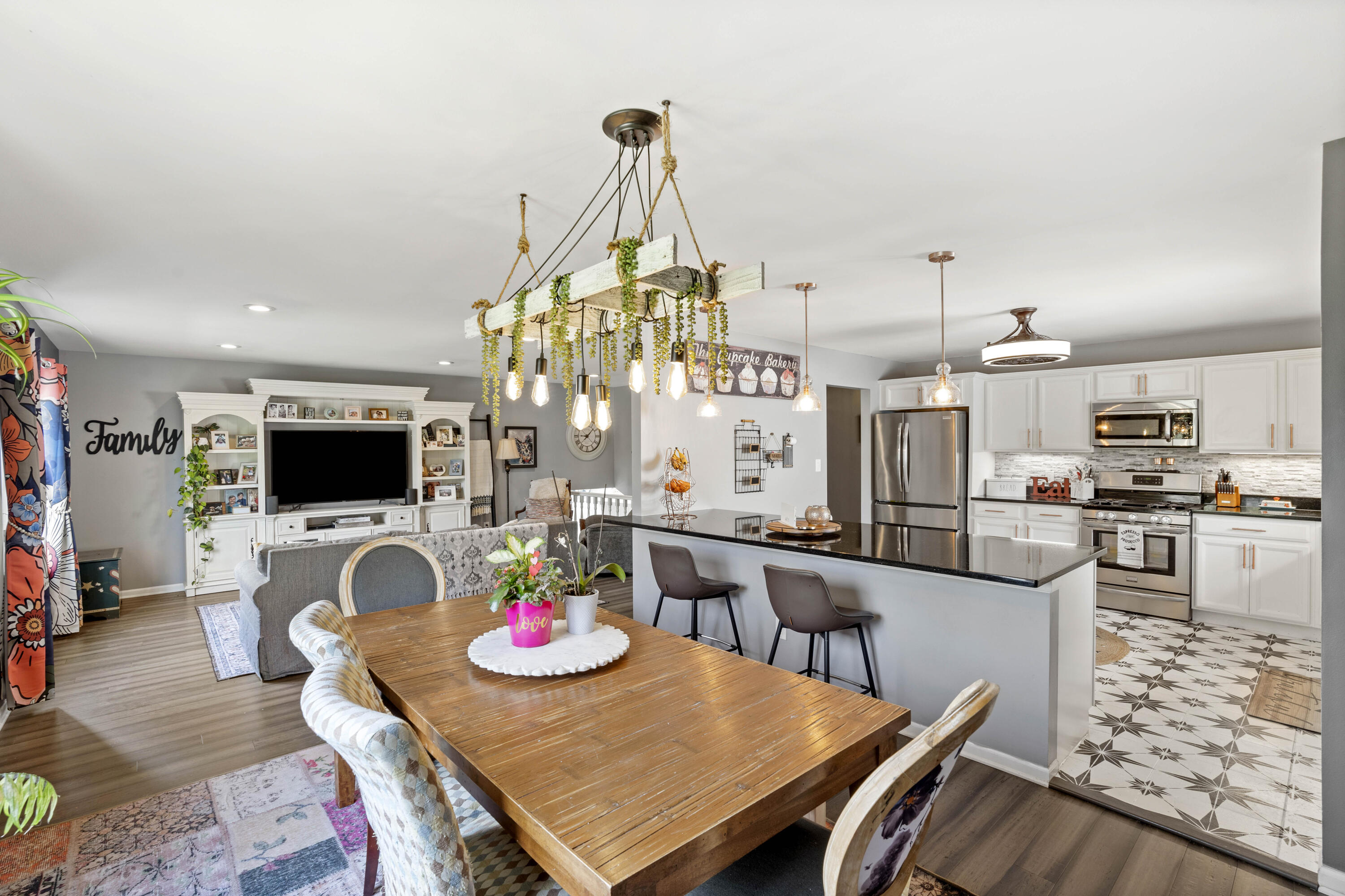 1505 Farmdale Drive