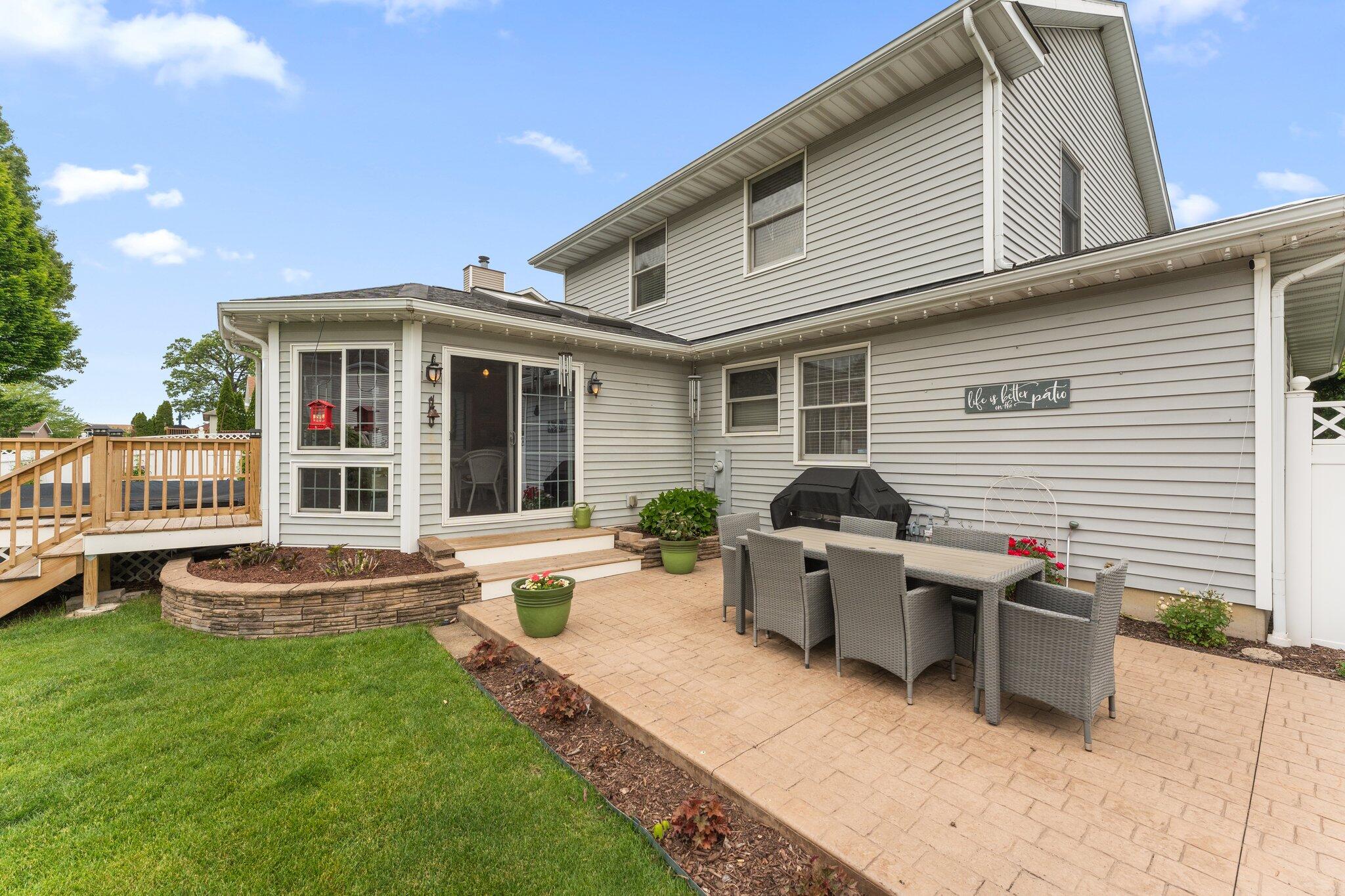 1519 Oak Leaf Drive