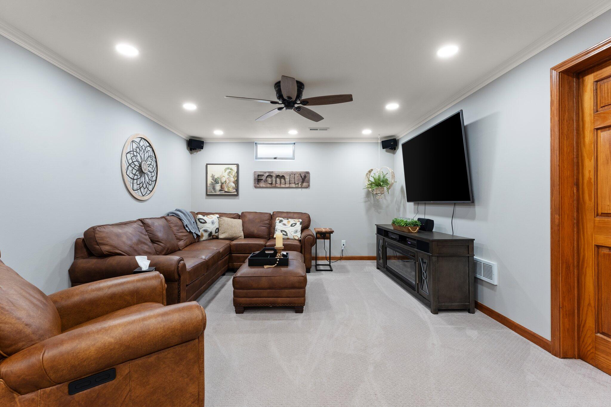 1519 Oak Leaf Drive