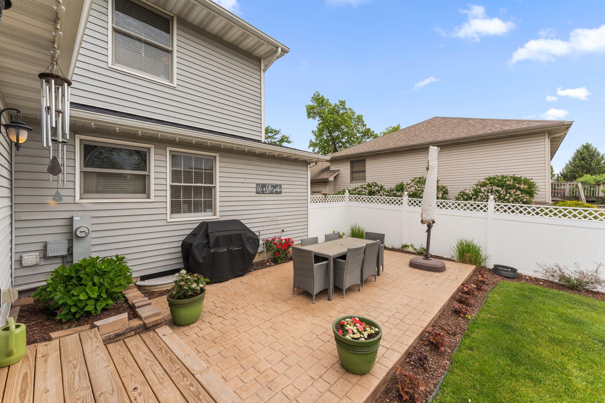 1519 Oak Leaf Drive