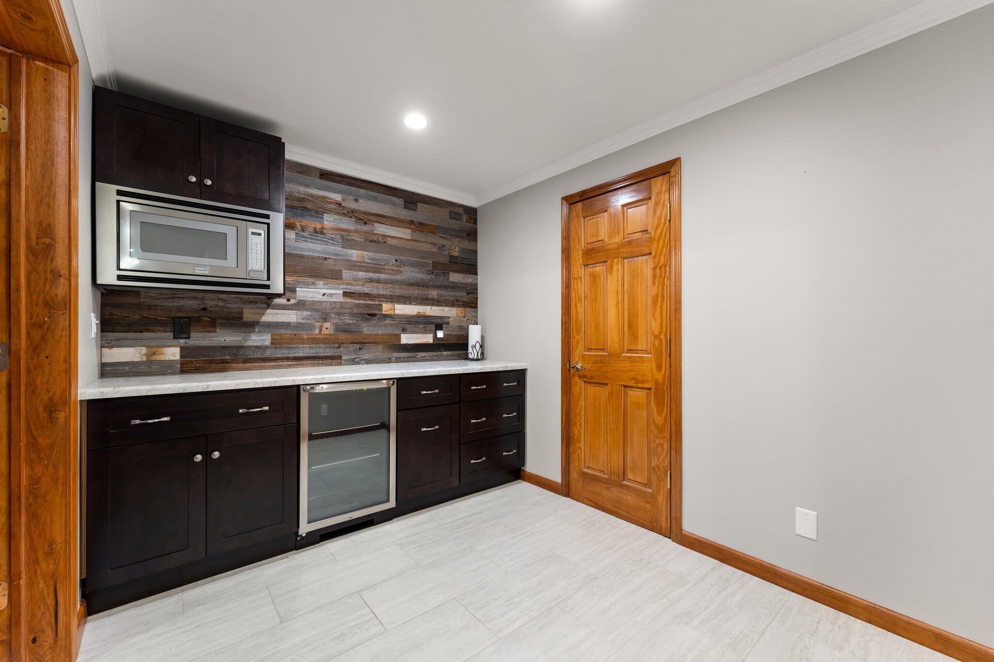 1519 Oak Leaf Drive