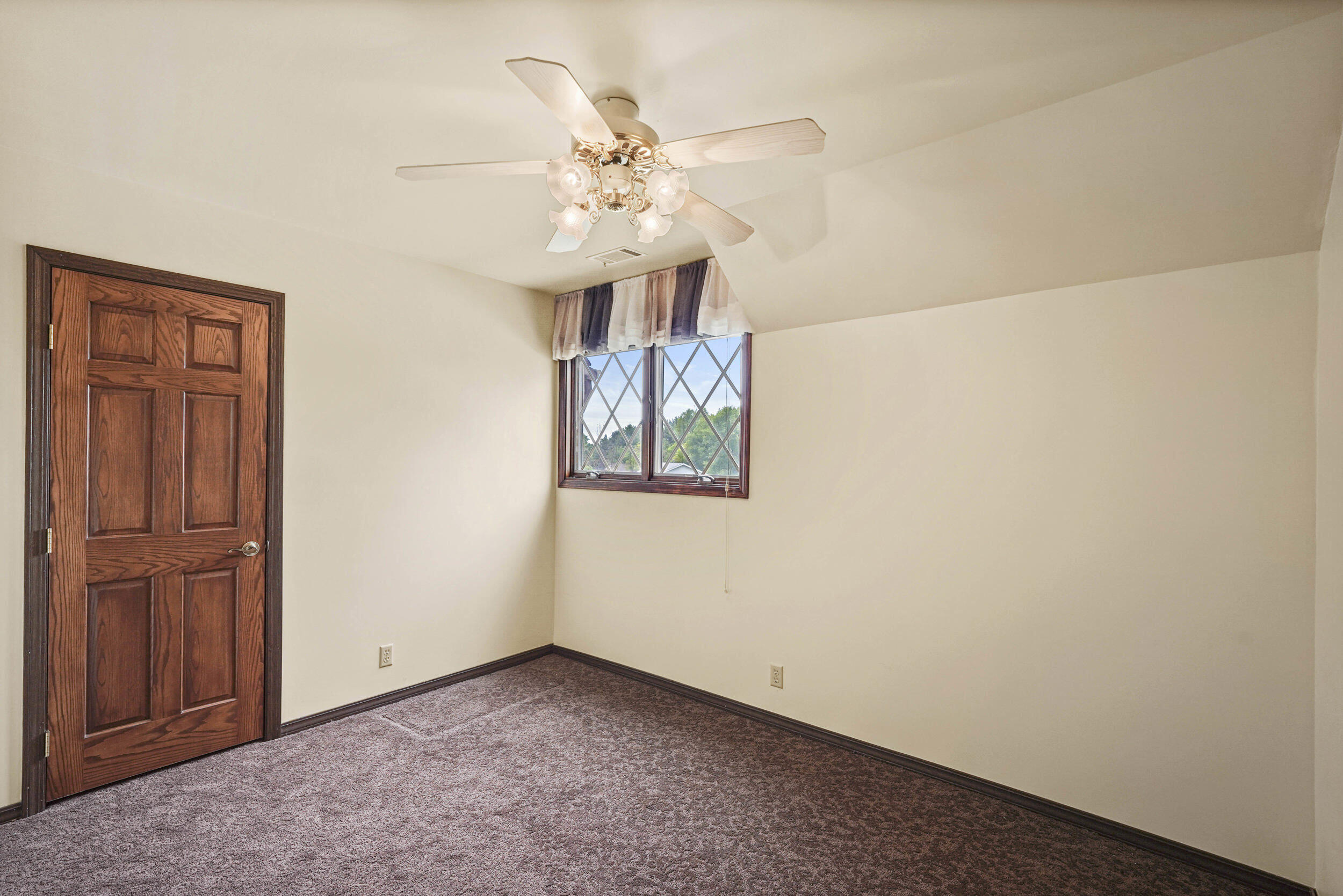 635 Deer Meadow Trail