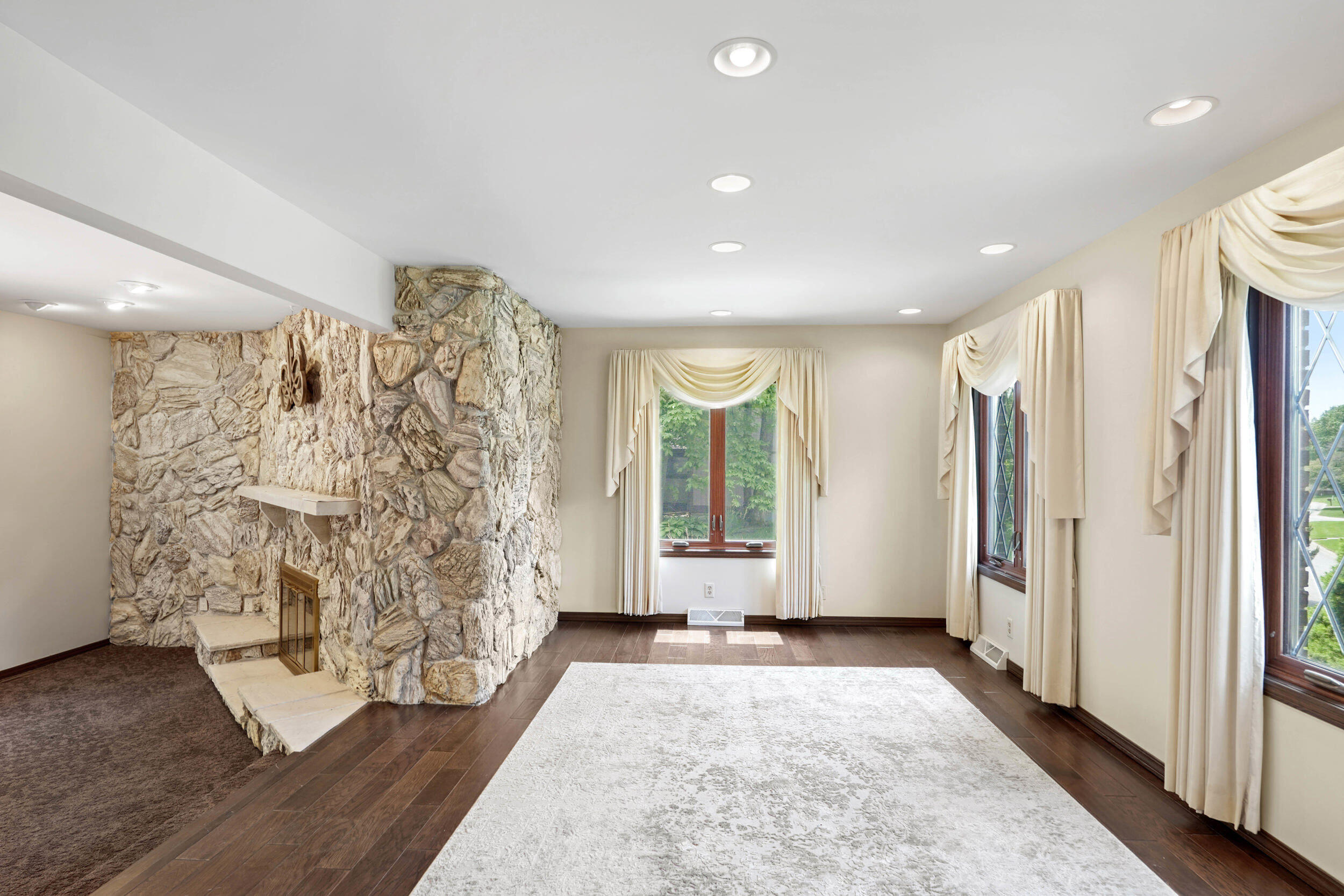 635 Deer Meadow Trail