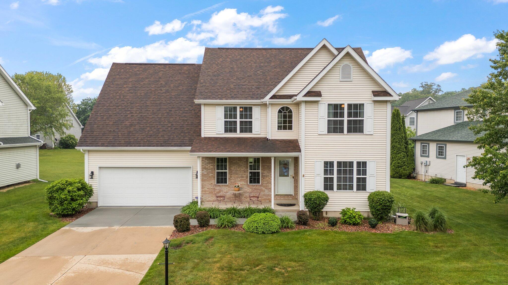 1523 Sawgrass Drive