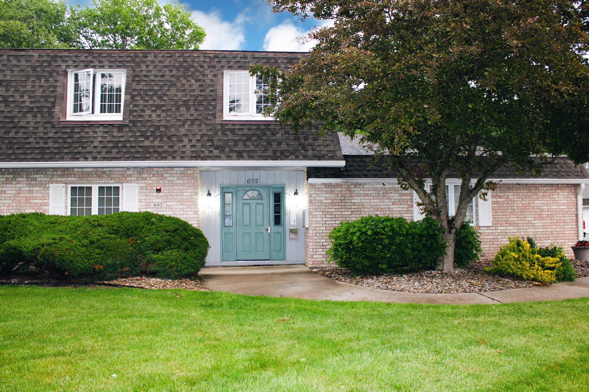 692 Hidden Oak Trail Unit: 2a