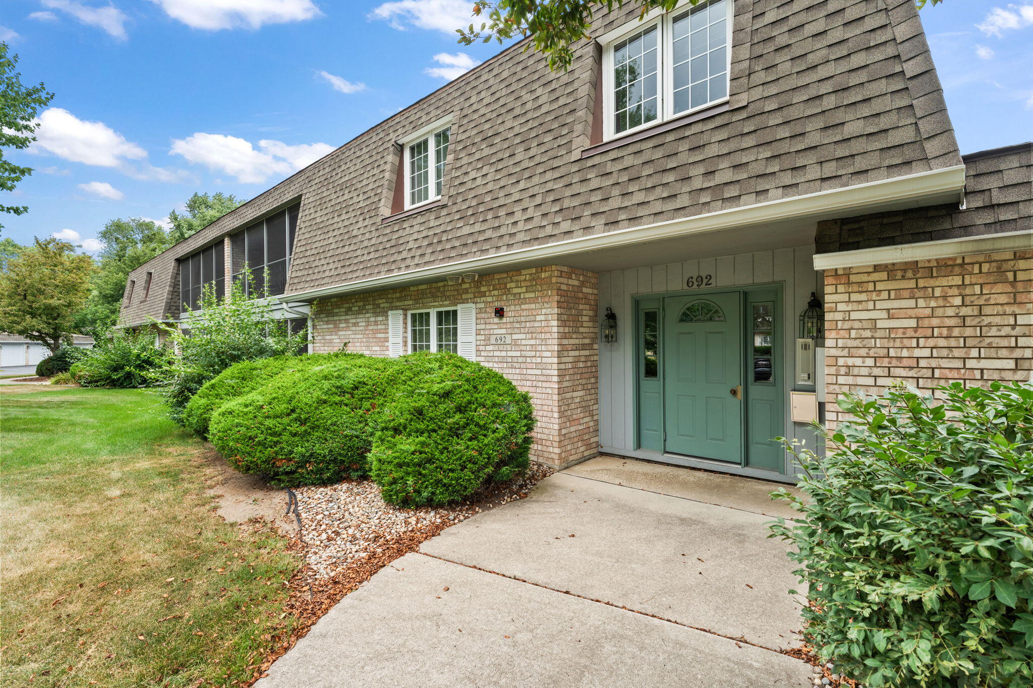 692 Hidden Oak Trail Unit: 2a