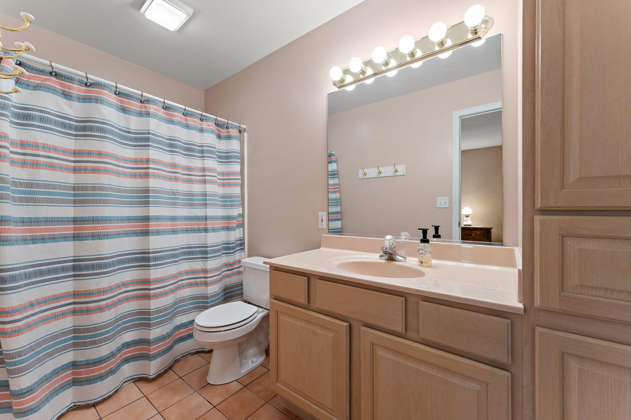 692 Hidden Oak Trail Unit: 2a