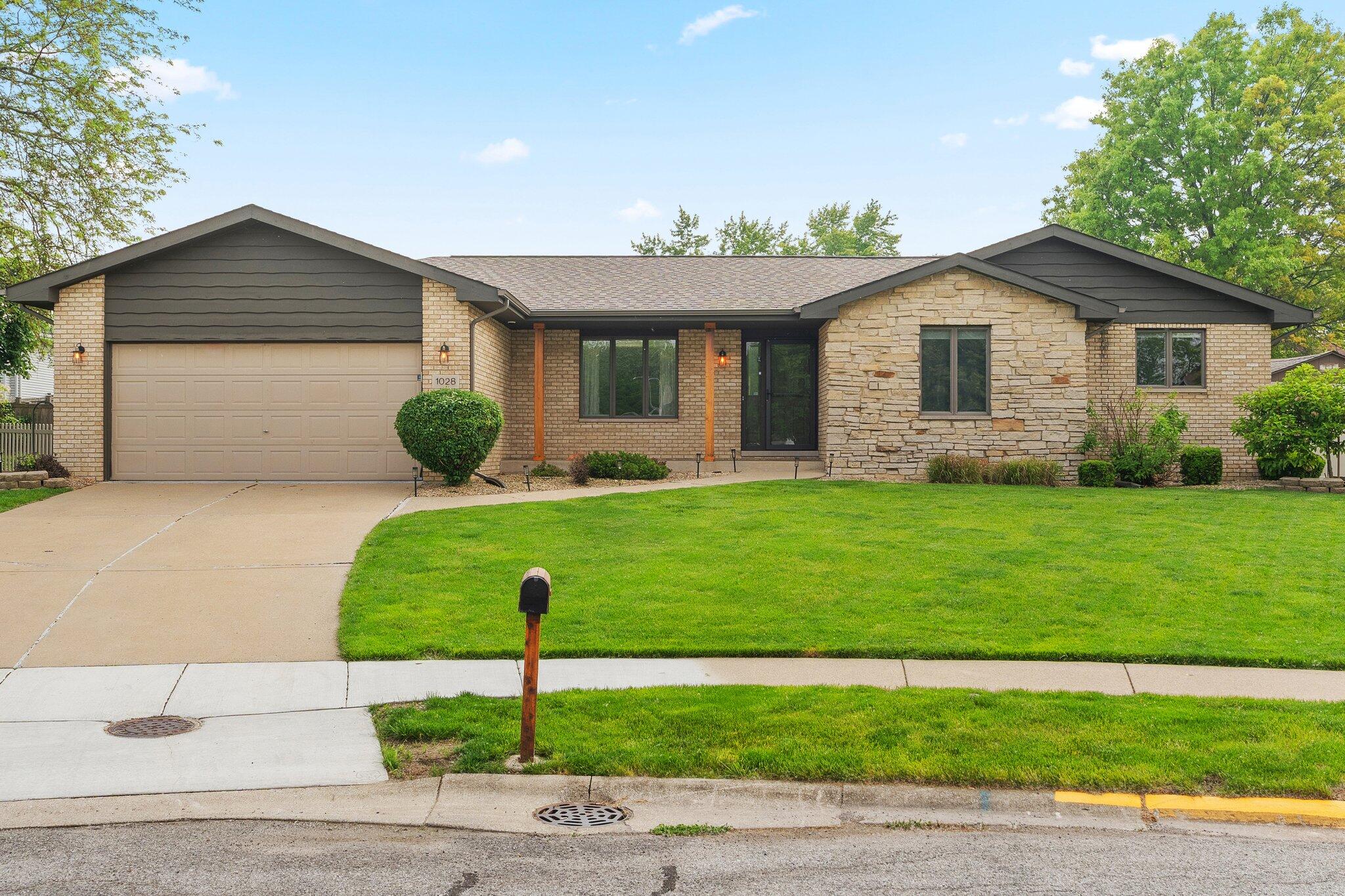 1028 Sandy Ridge Court