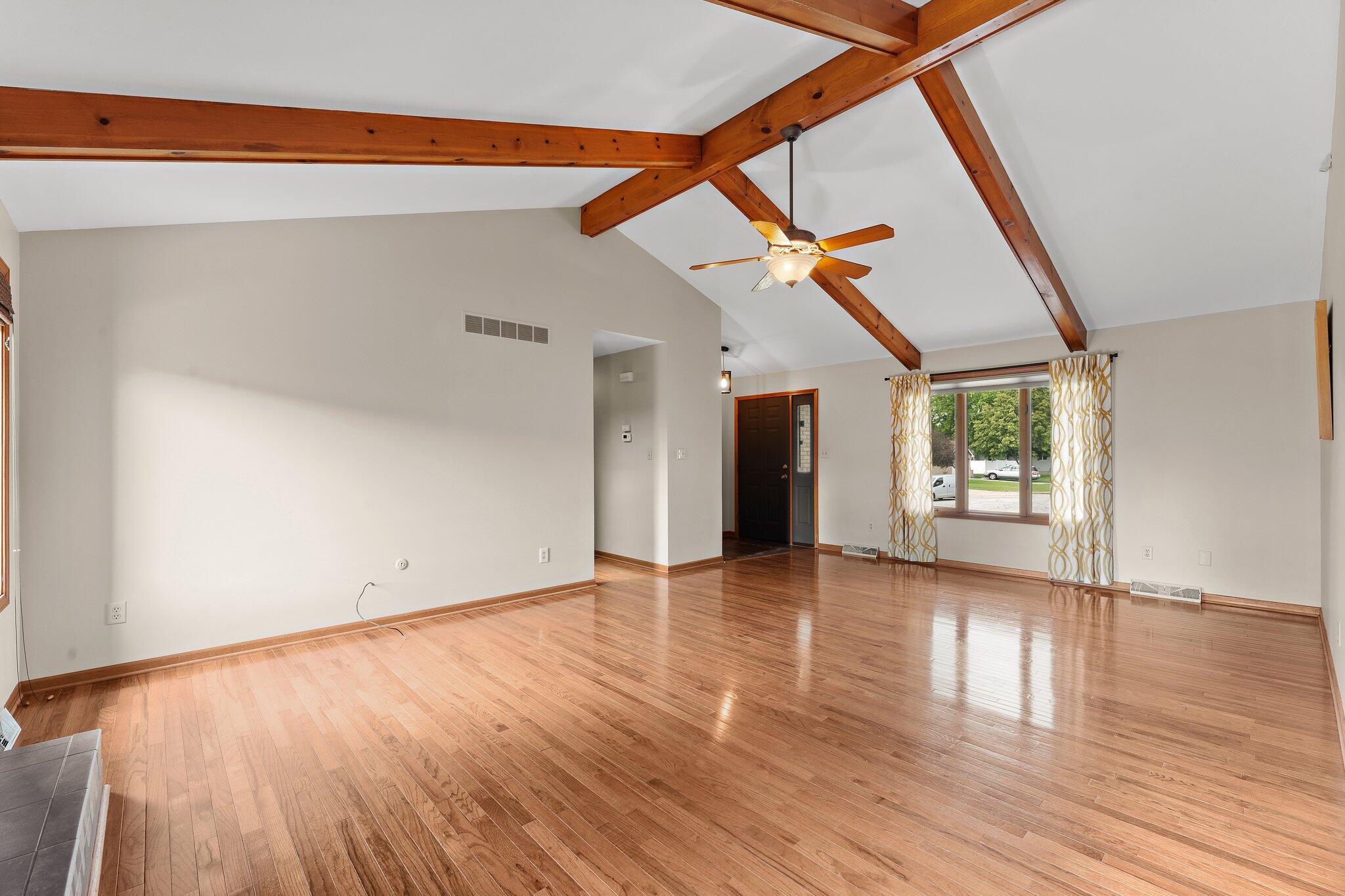 1028 Sandy Ridge Court