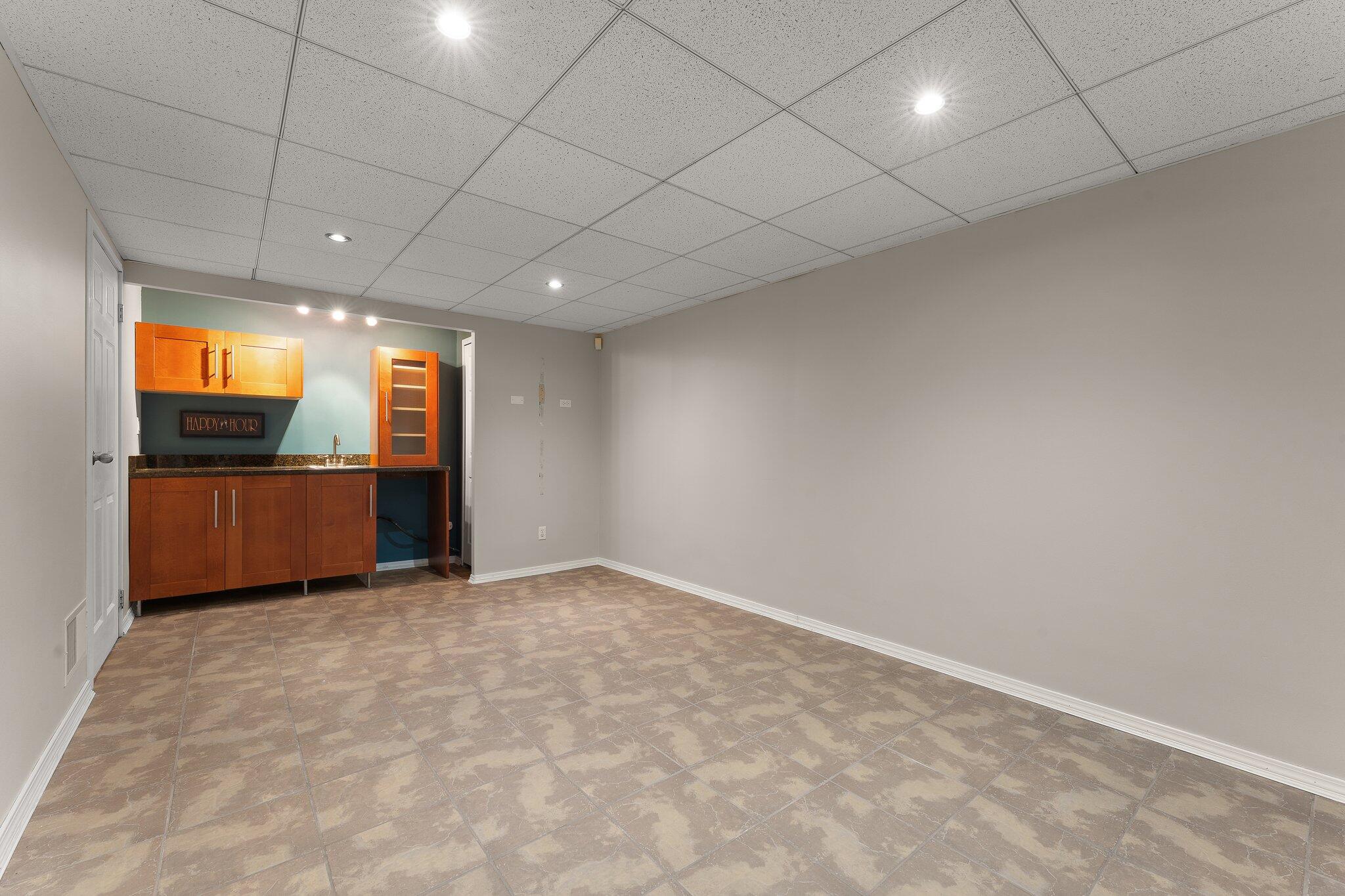 1028 Sandy Ridge Court