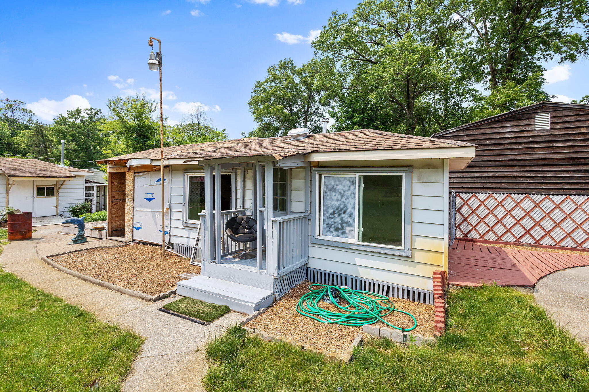 3092 Edgewood Street
