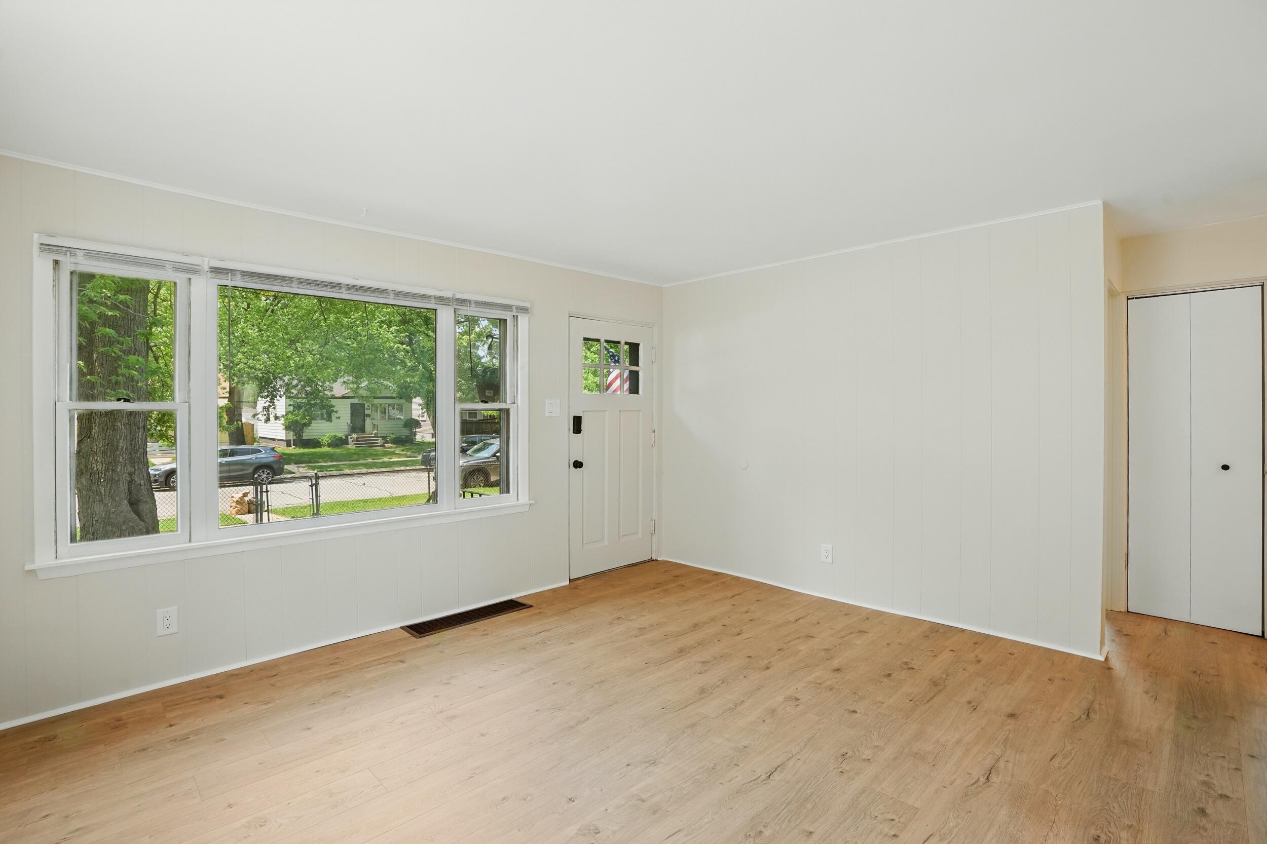 7613 Magnolia Avenue