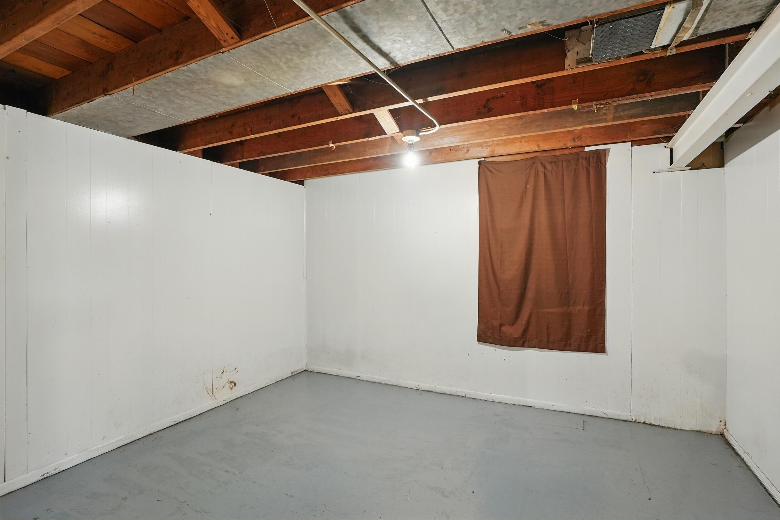 7613 Magnolia Avenue