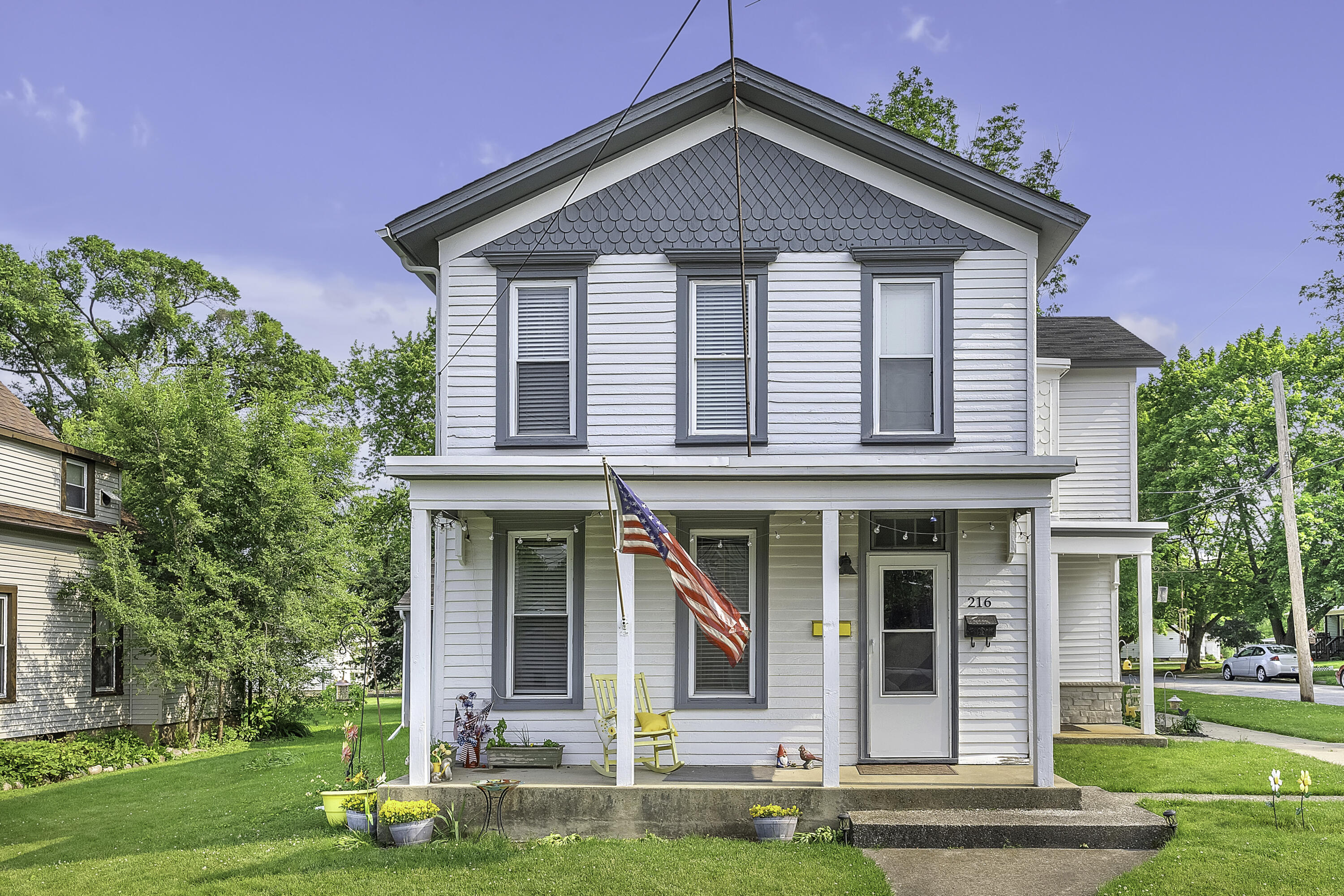 216 E Goldsborough Street