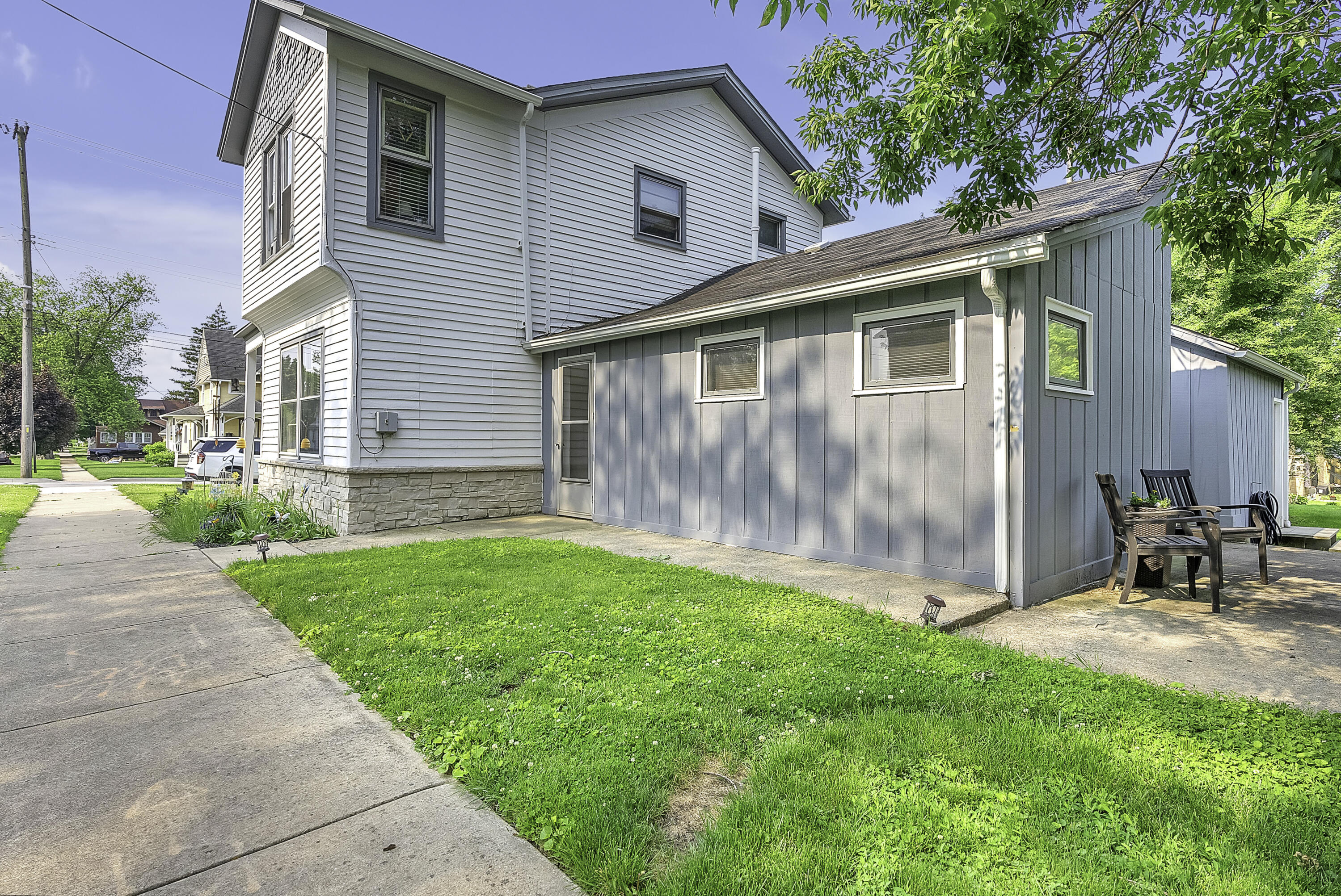216 E Goldsborough Street