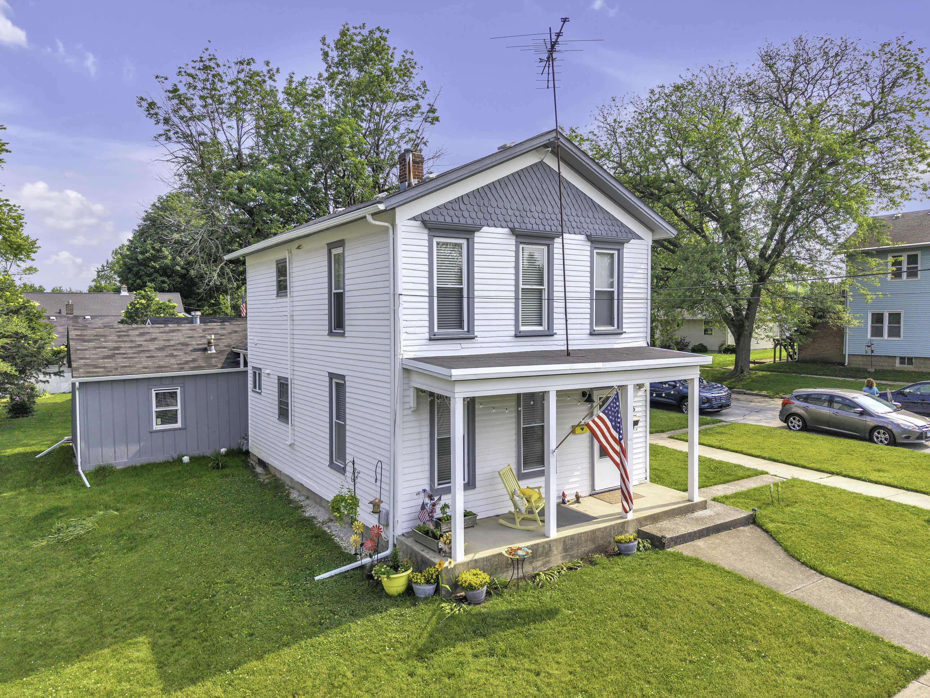 216 E Goldsborough Street